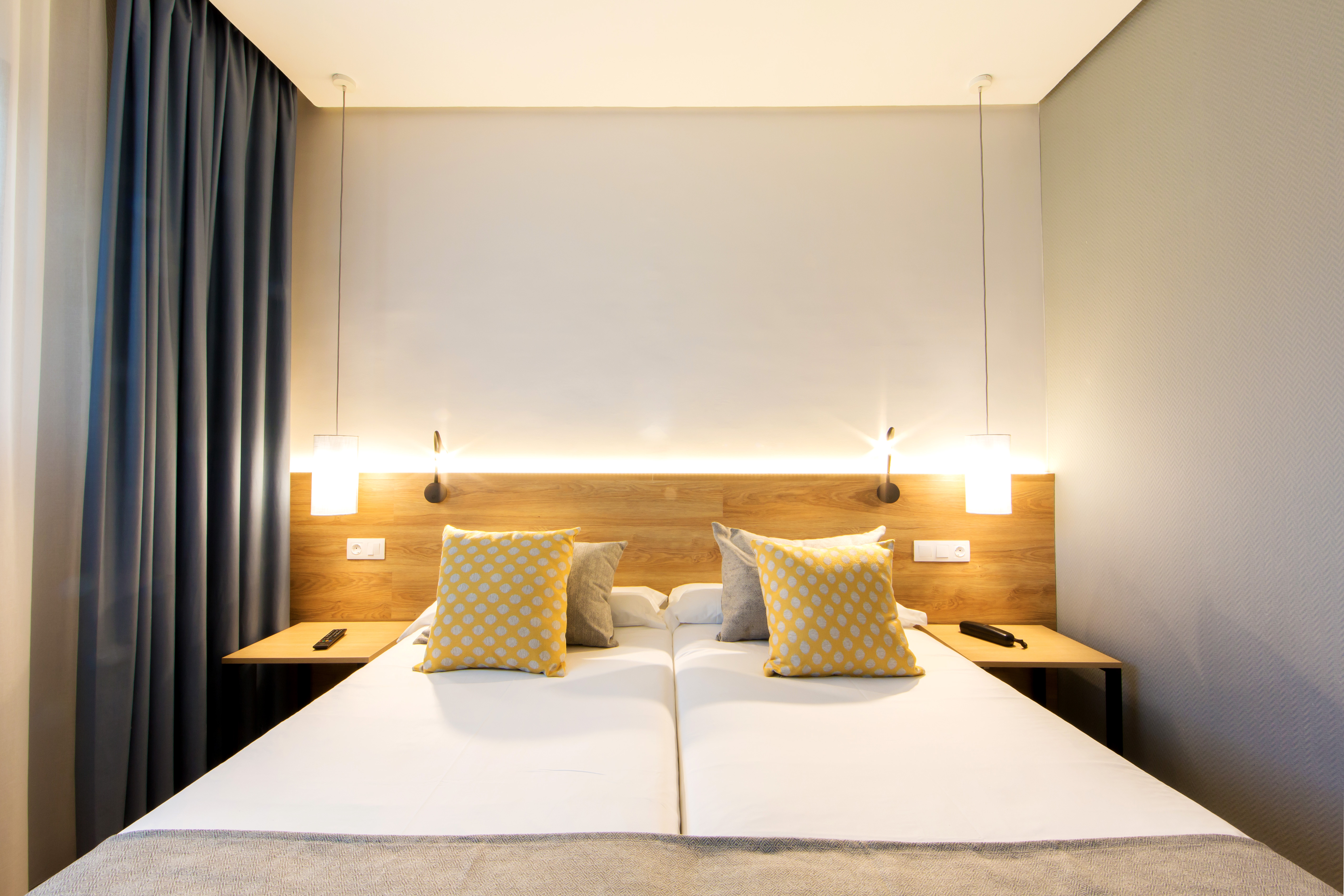 Double Queen Size Bed