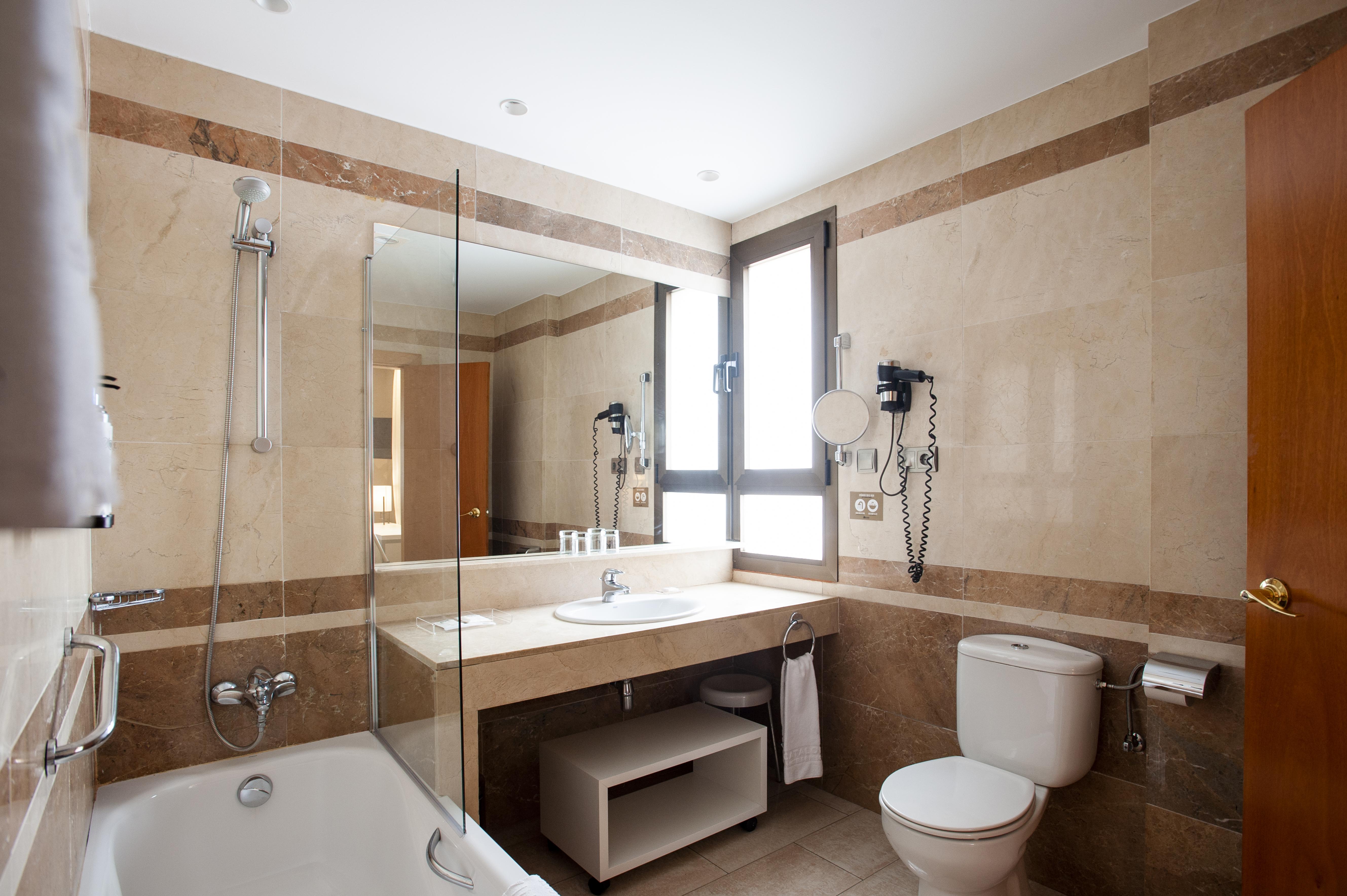 Double or Twin Standard