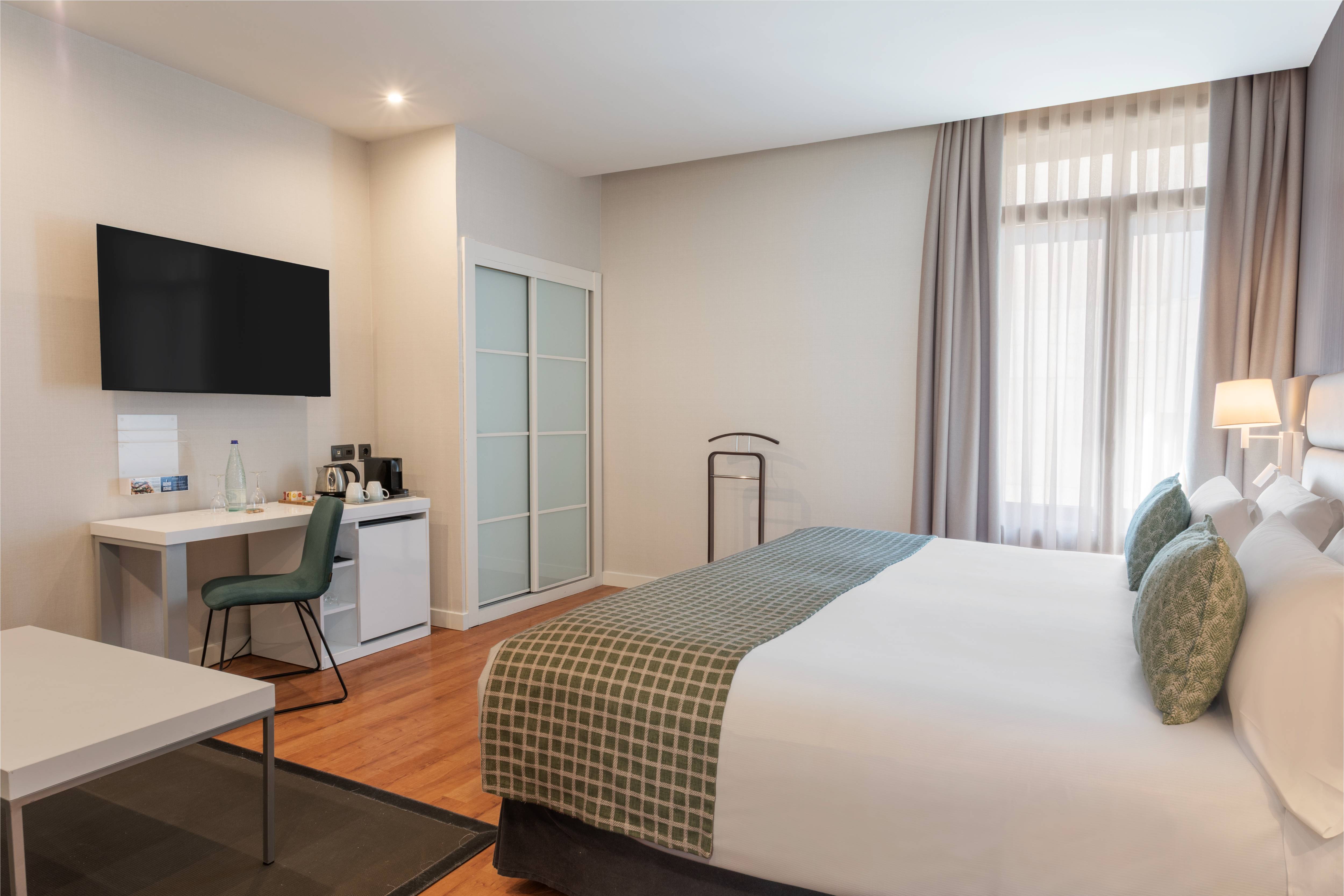 Double or Twin Superior