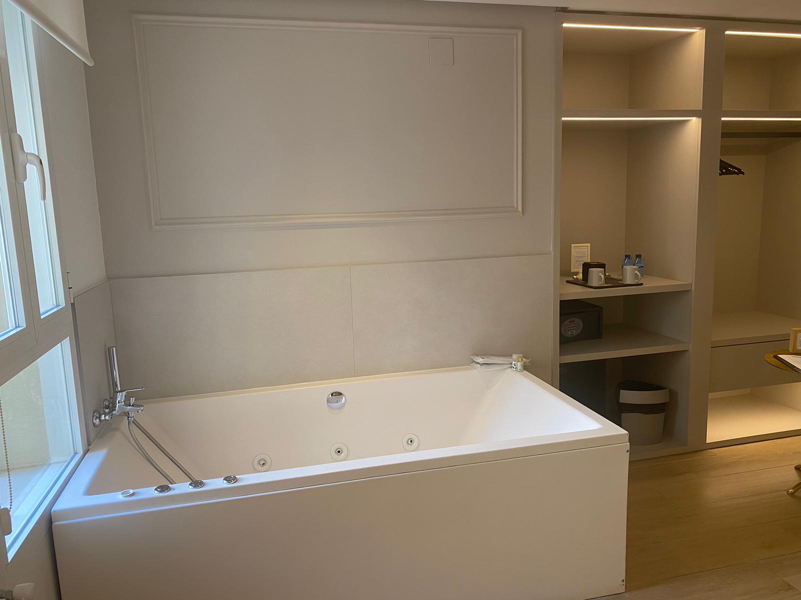 Double or Twin Deluxe