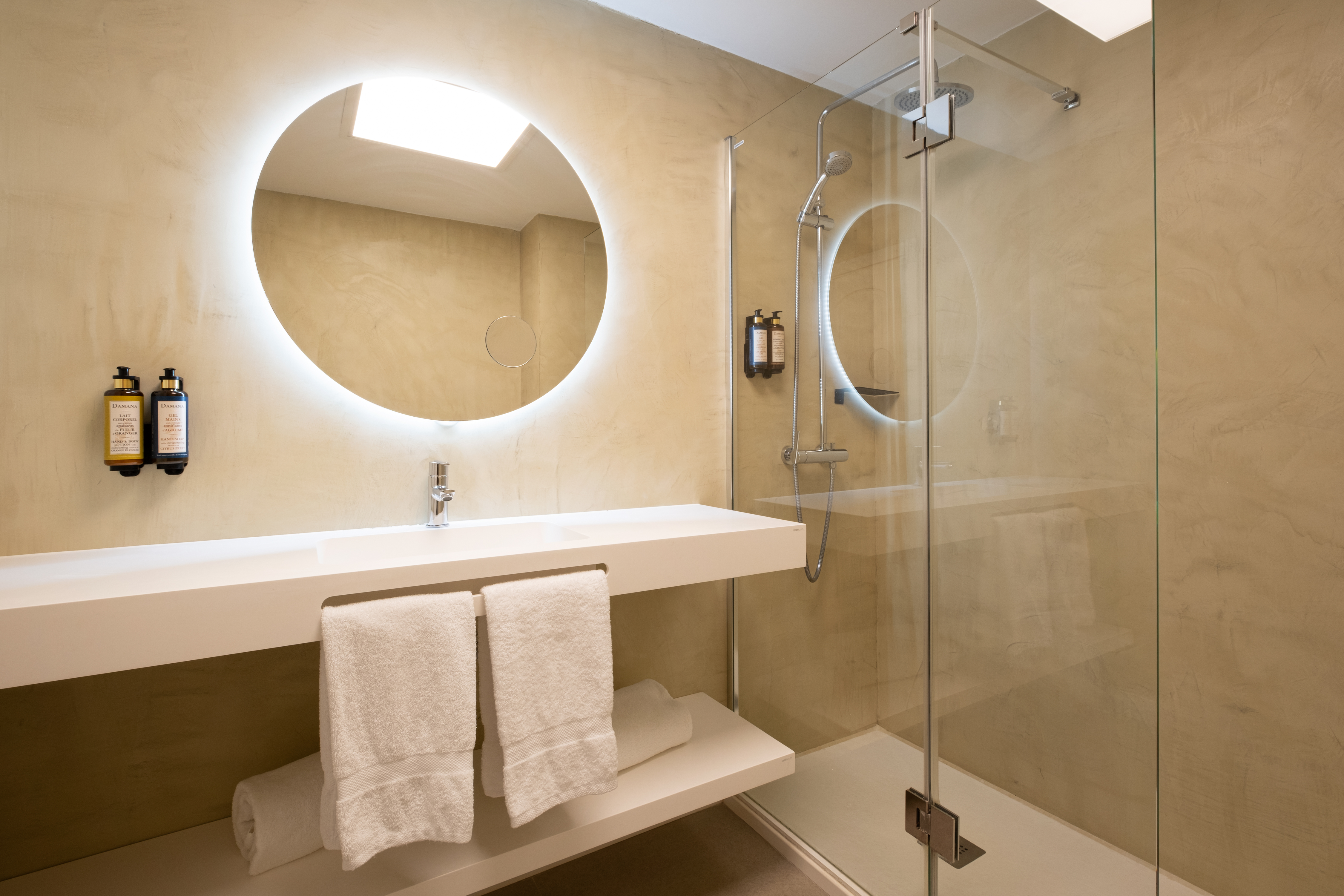 Double or Twin Deluxe