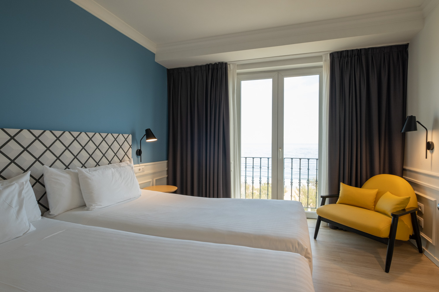 Double Capacity 3 One Bedroom