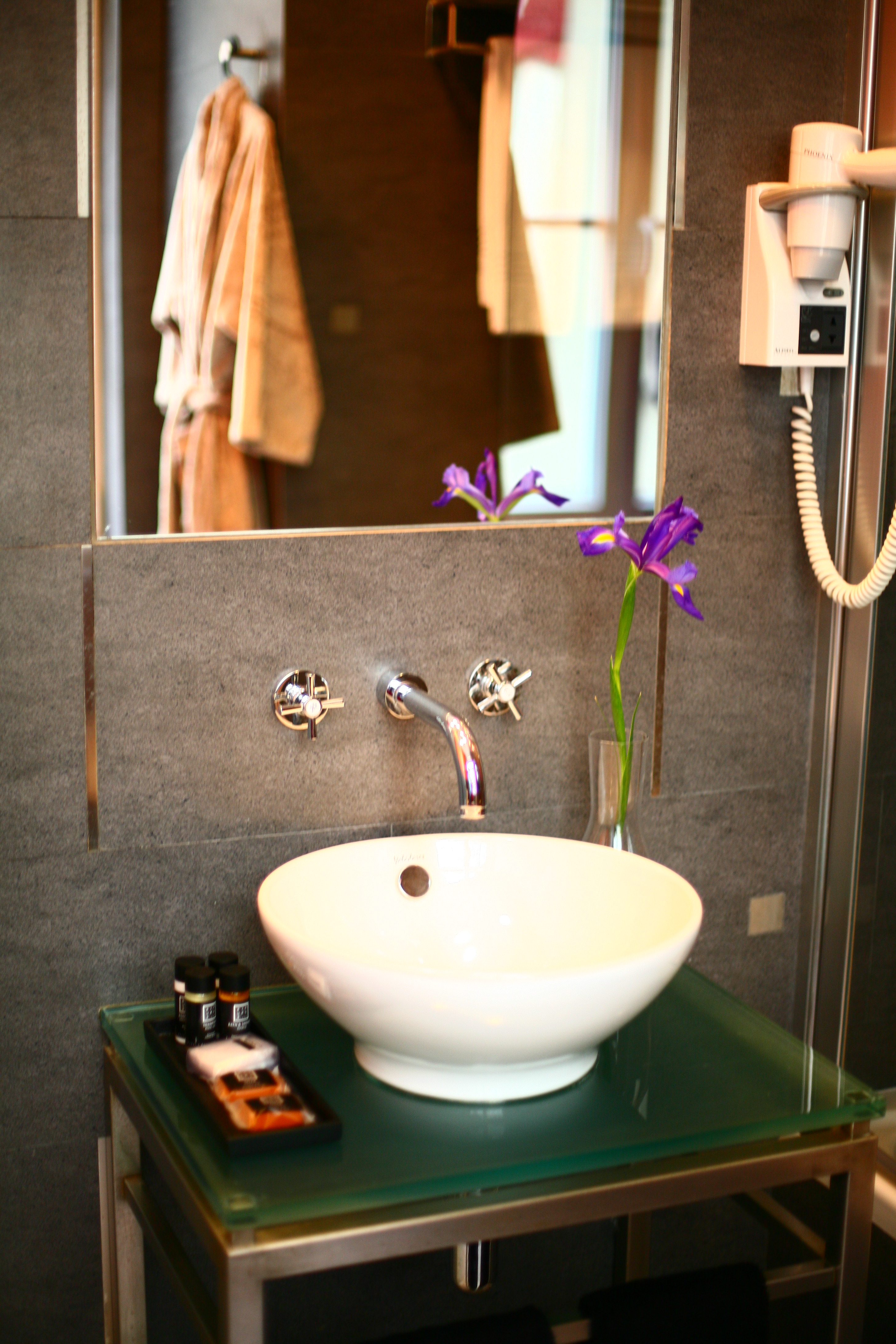 Double Single City View