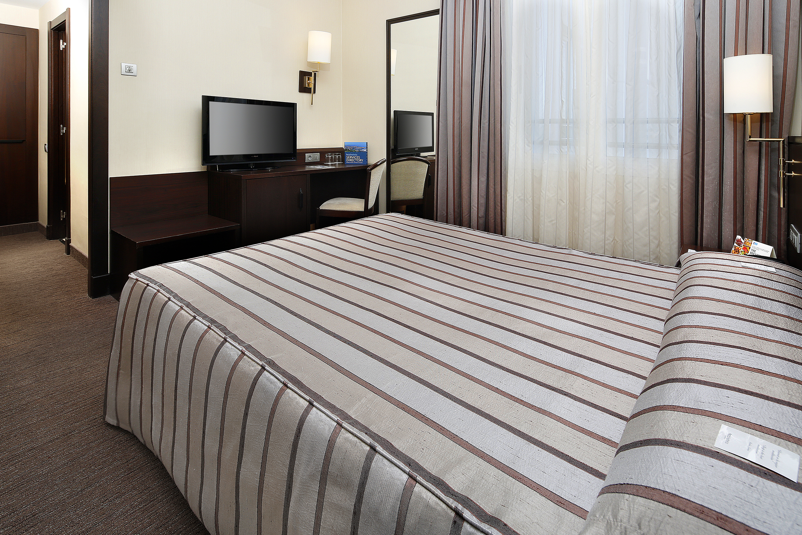 Double or Twin Standard