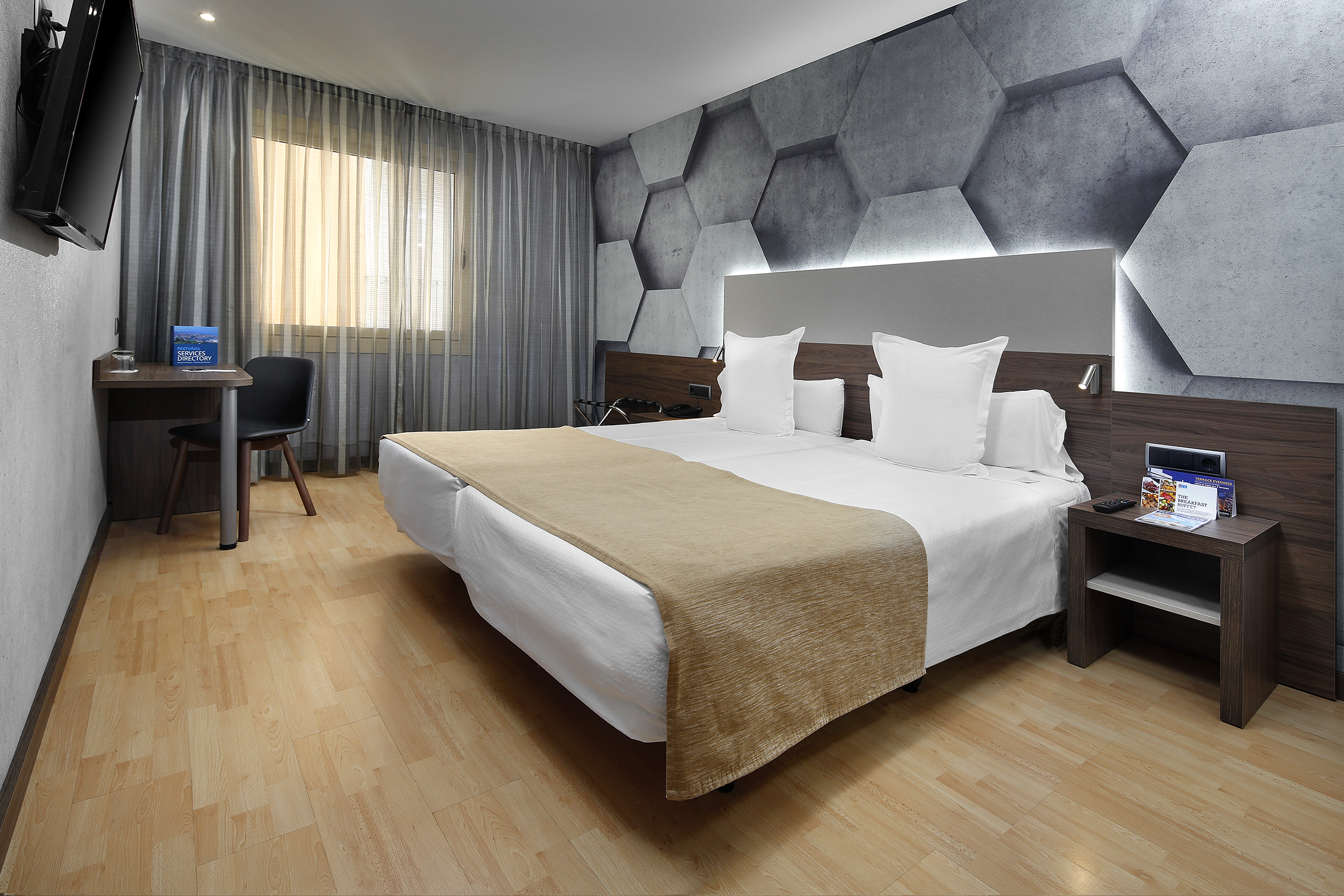 Double or Twin Standard