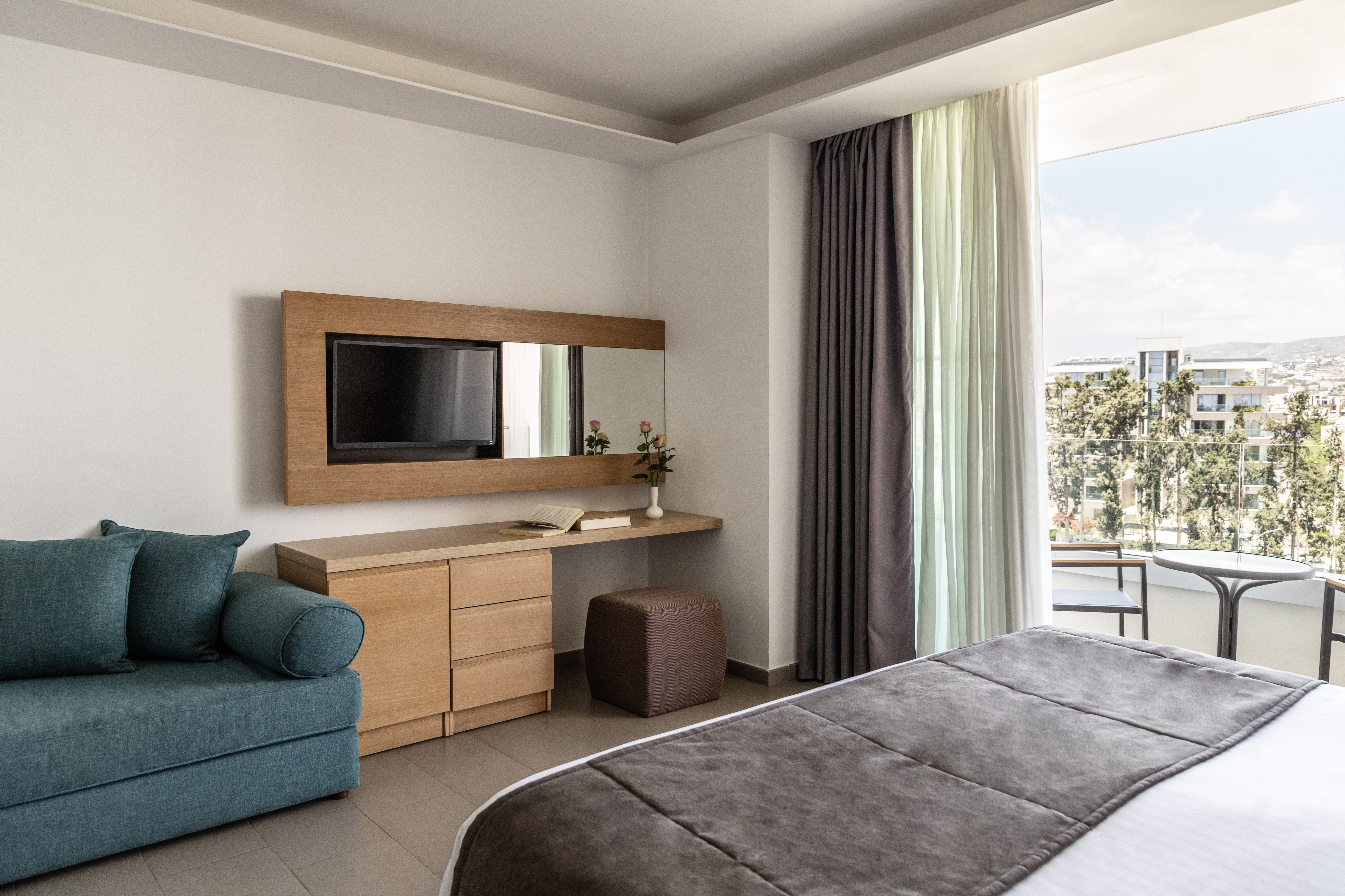 Double or Twin Capacity 4