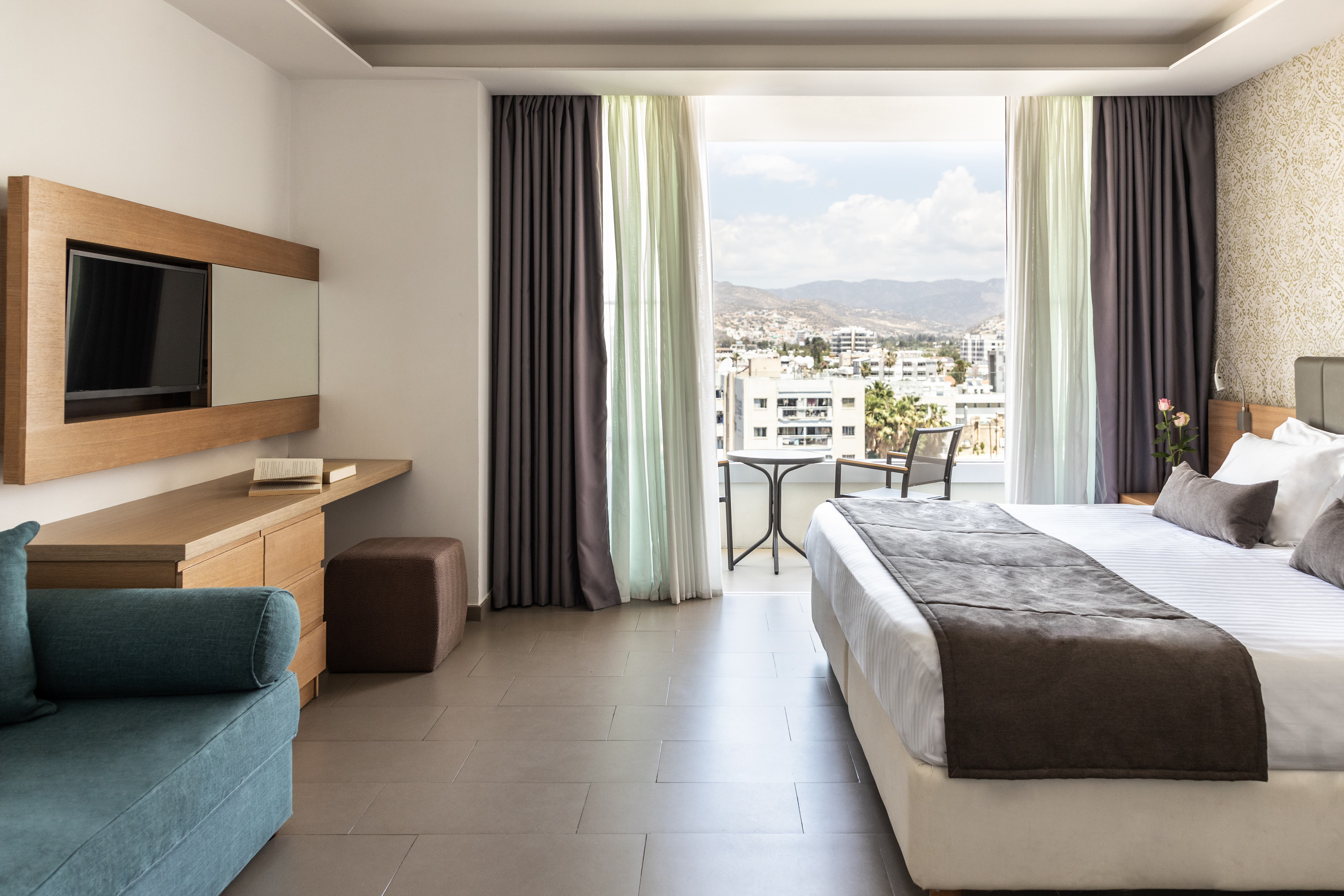 Double or Twin Capacity 4