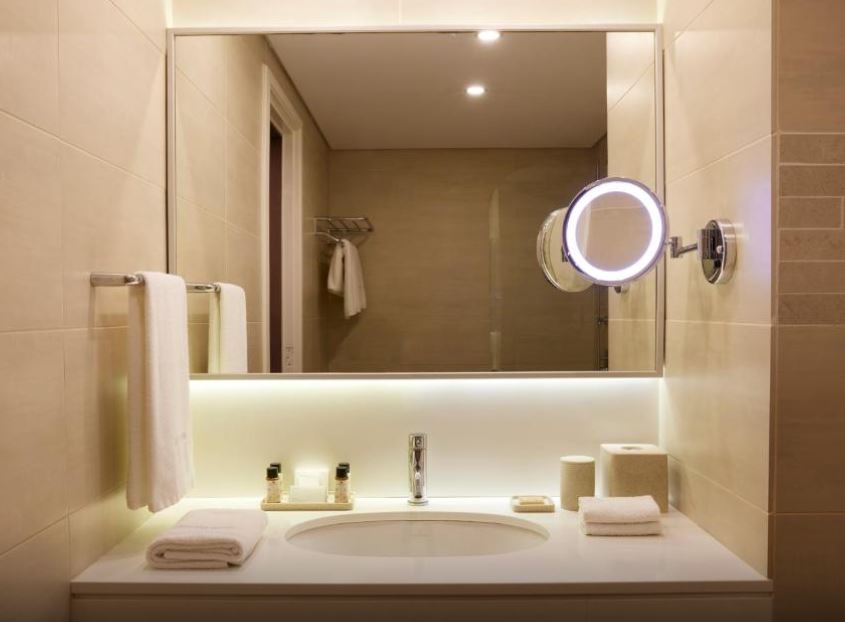 Double or Twin Premier Sea View