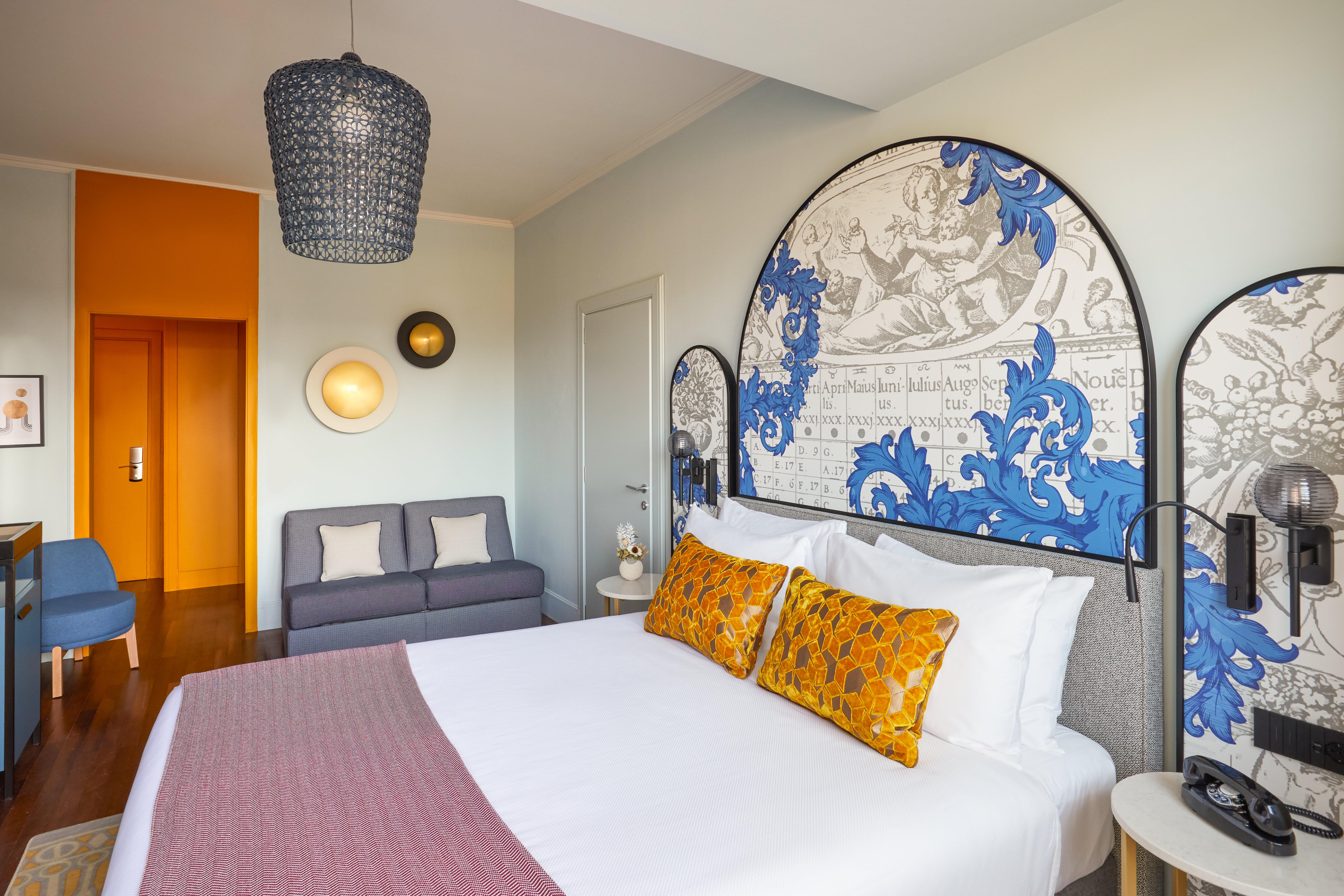 Double Premium Queen Bed