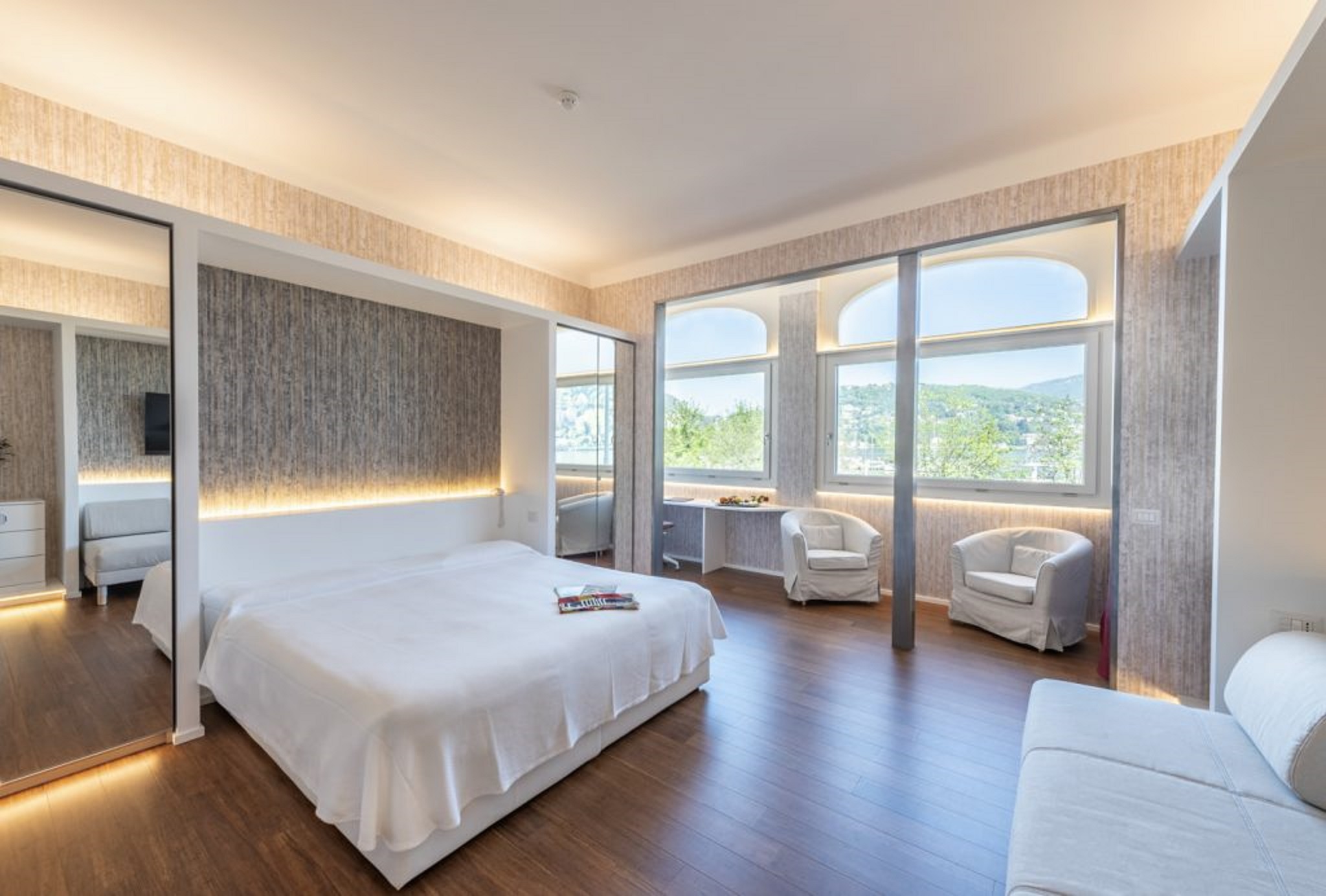 Junior Suite Lake View