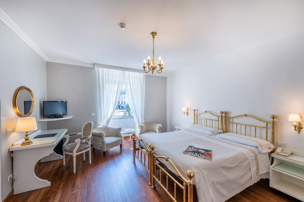 Triple Superior Lake View