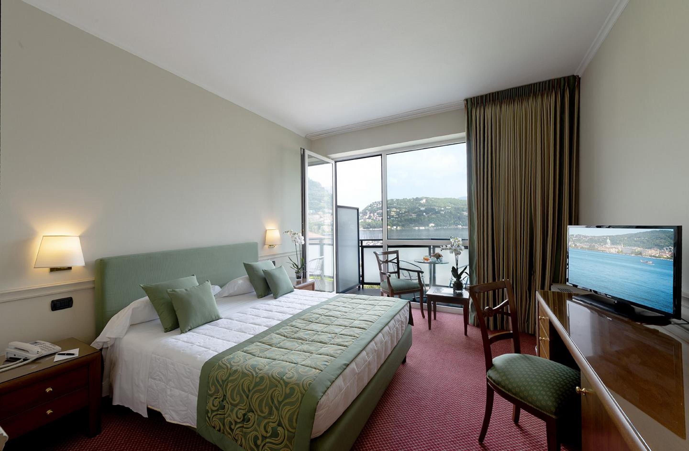 Double Single Lake View