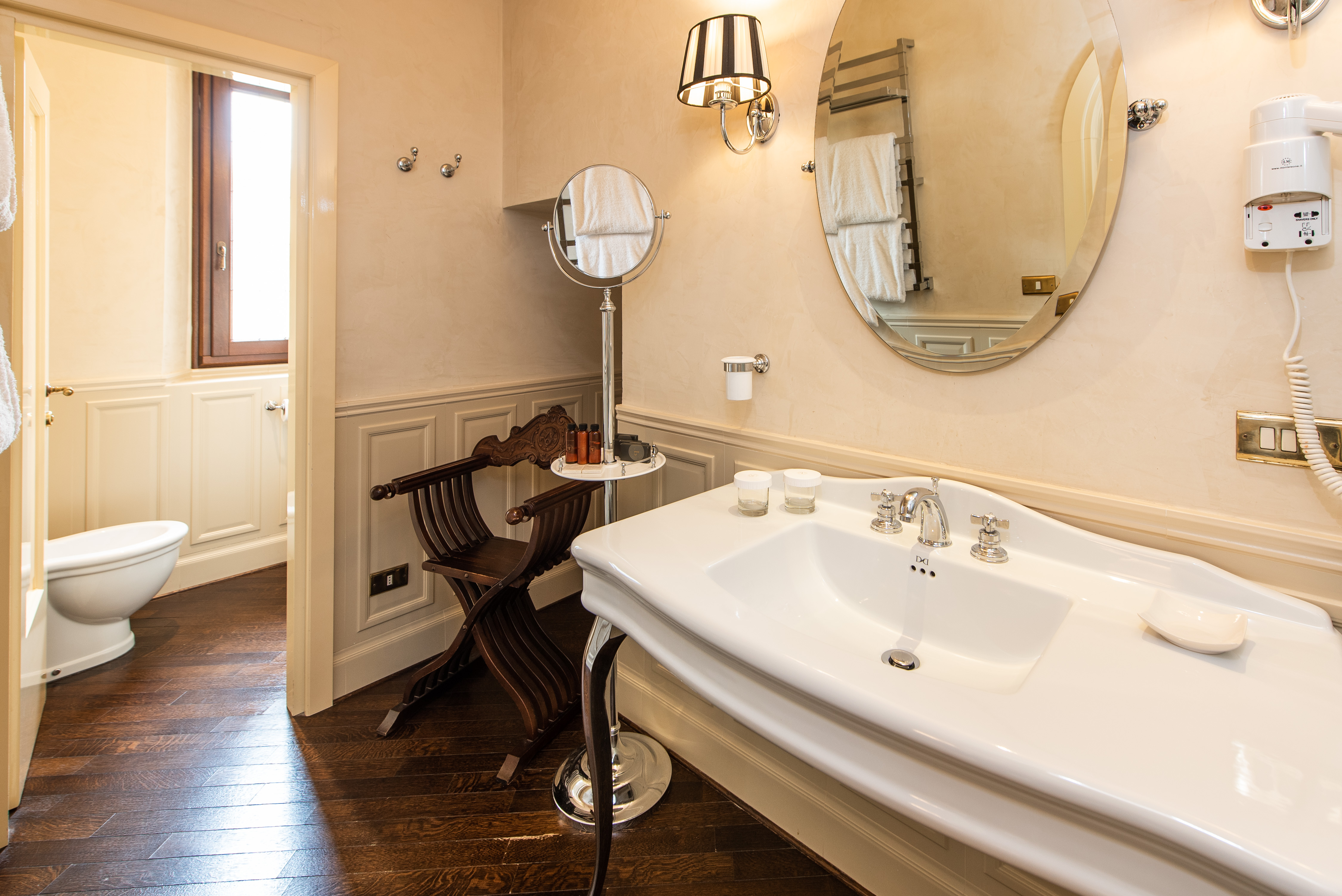 Junior Suite Capacity 1