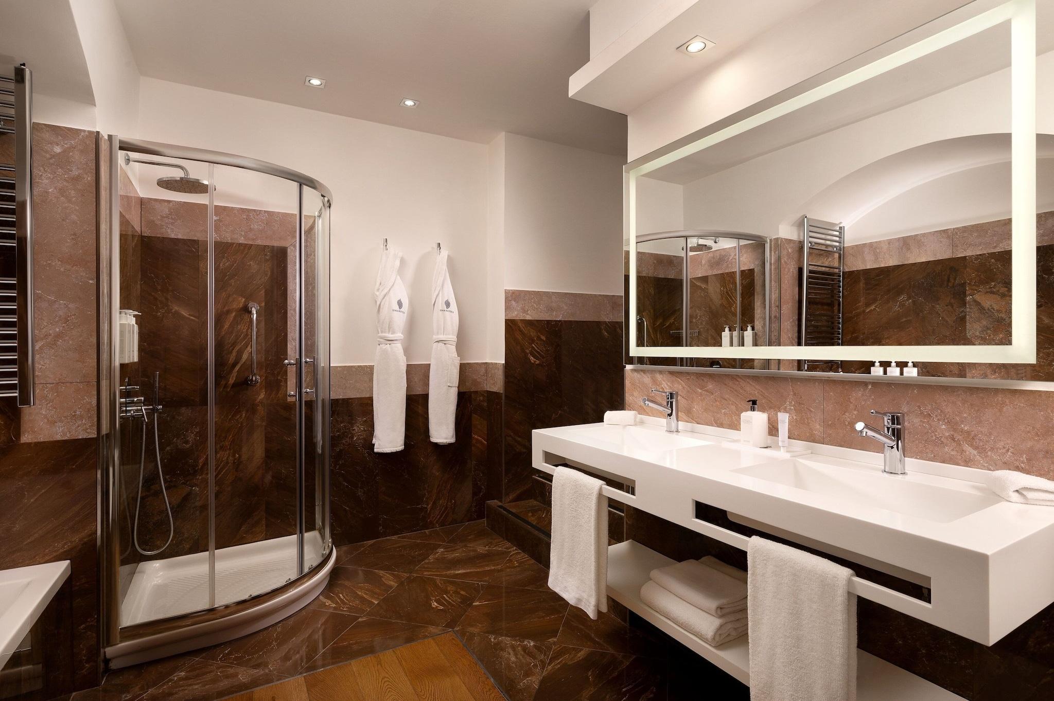 Junior Suite King Bed Non Smoking