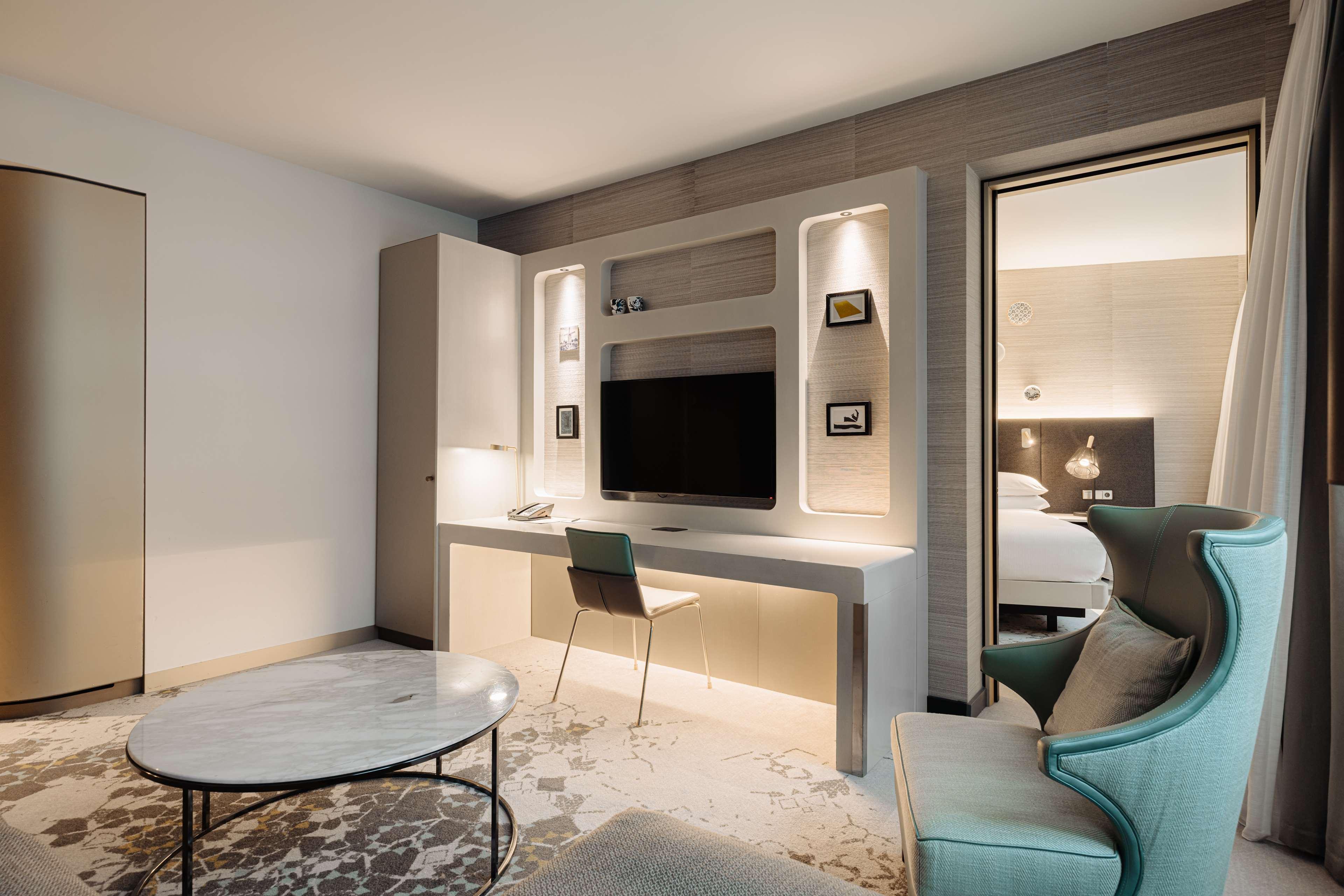 Family Room Connecting Room