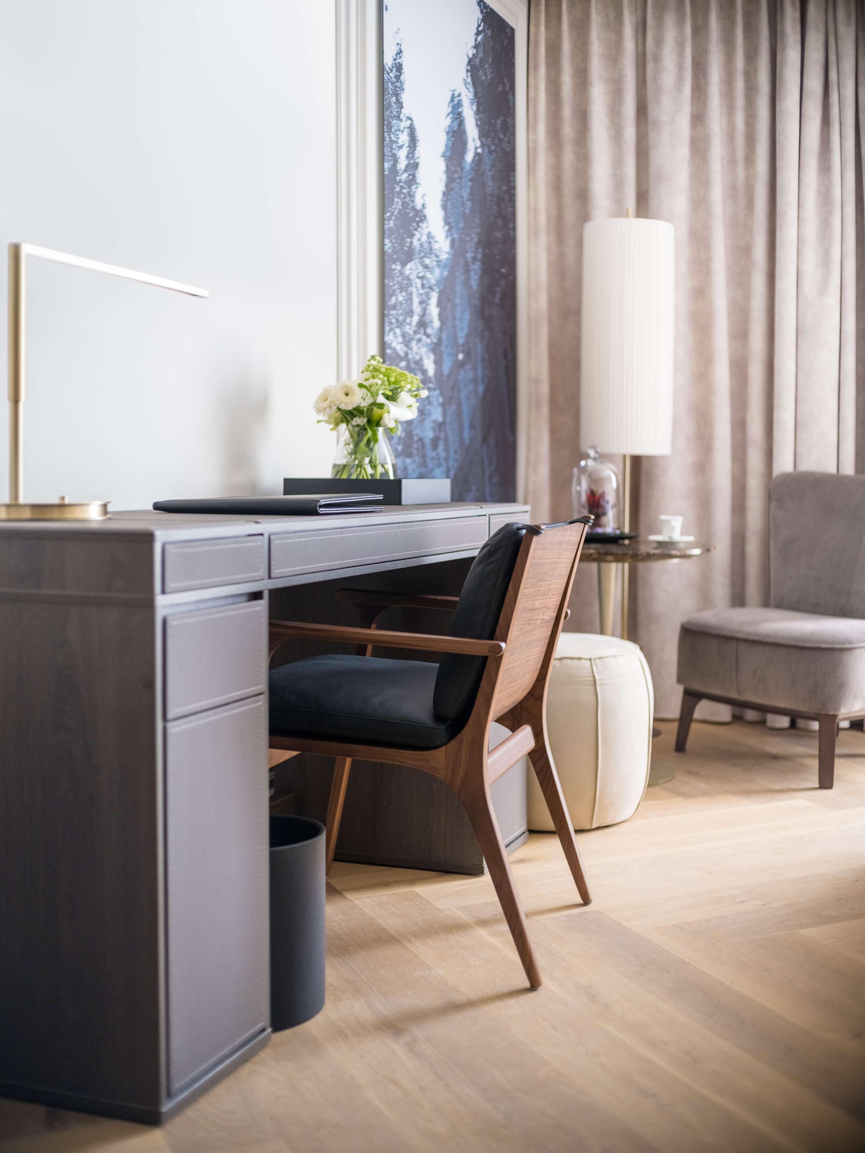 Double or Twin Deluxe