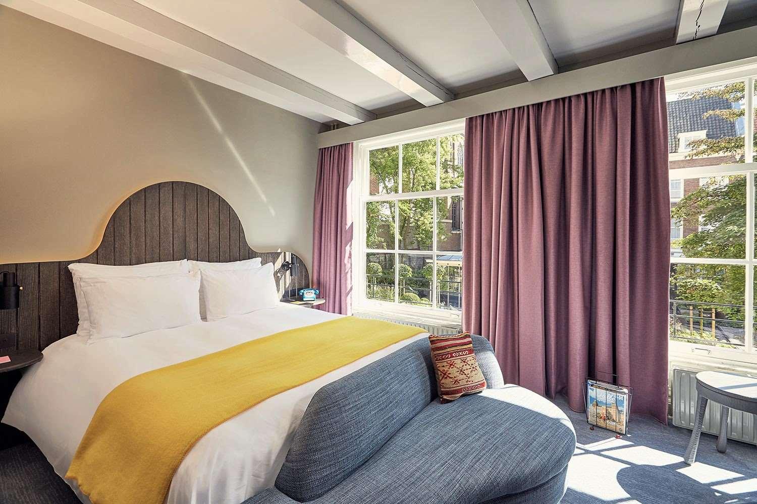 Double Classic King Bed