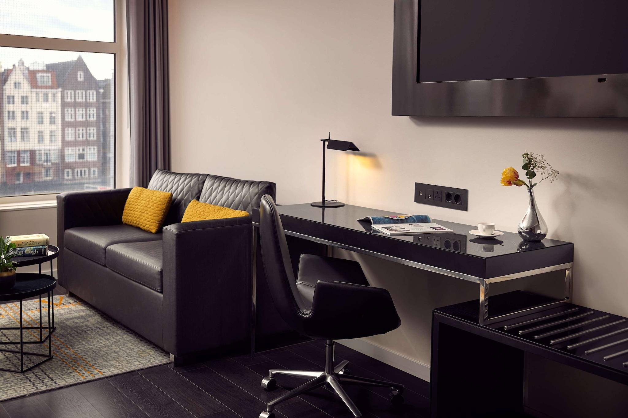 Double Executive Canal View