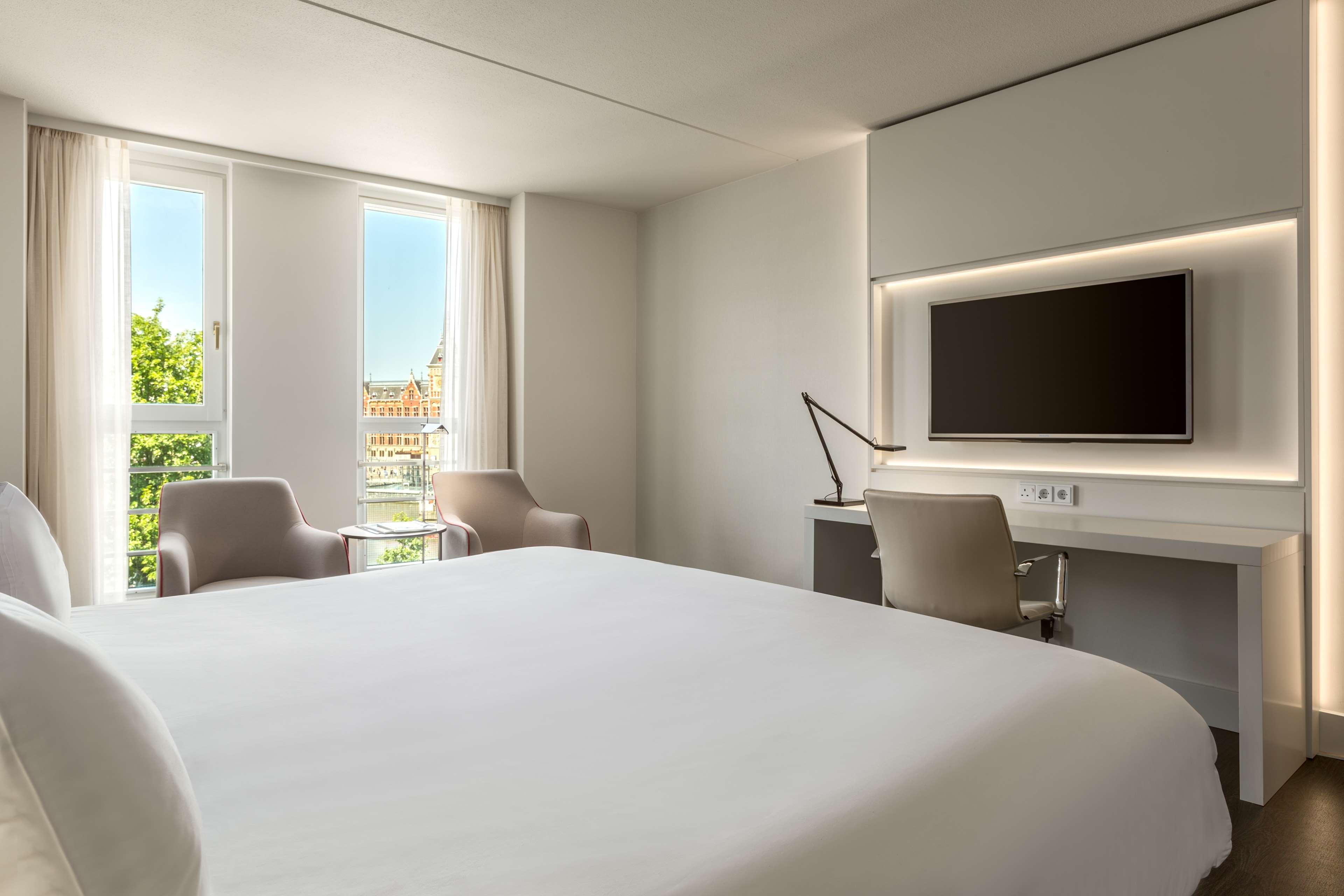 Double Superior with Views