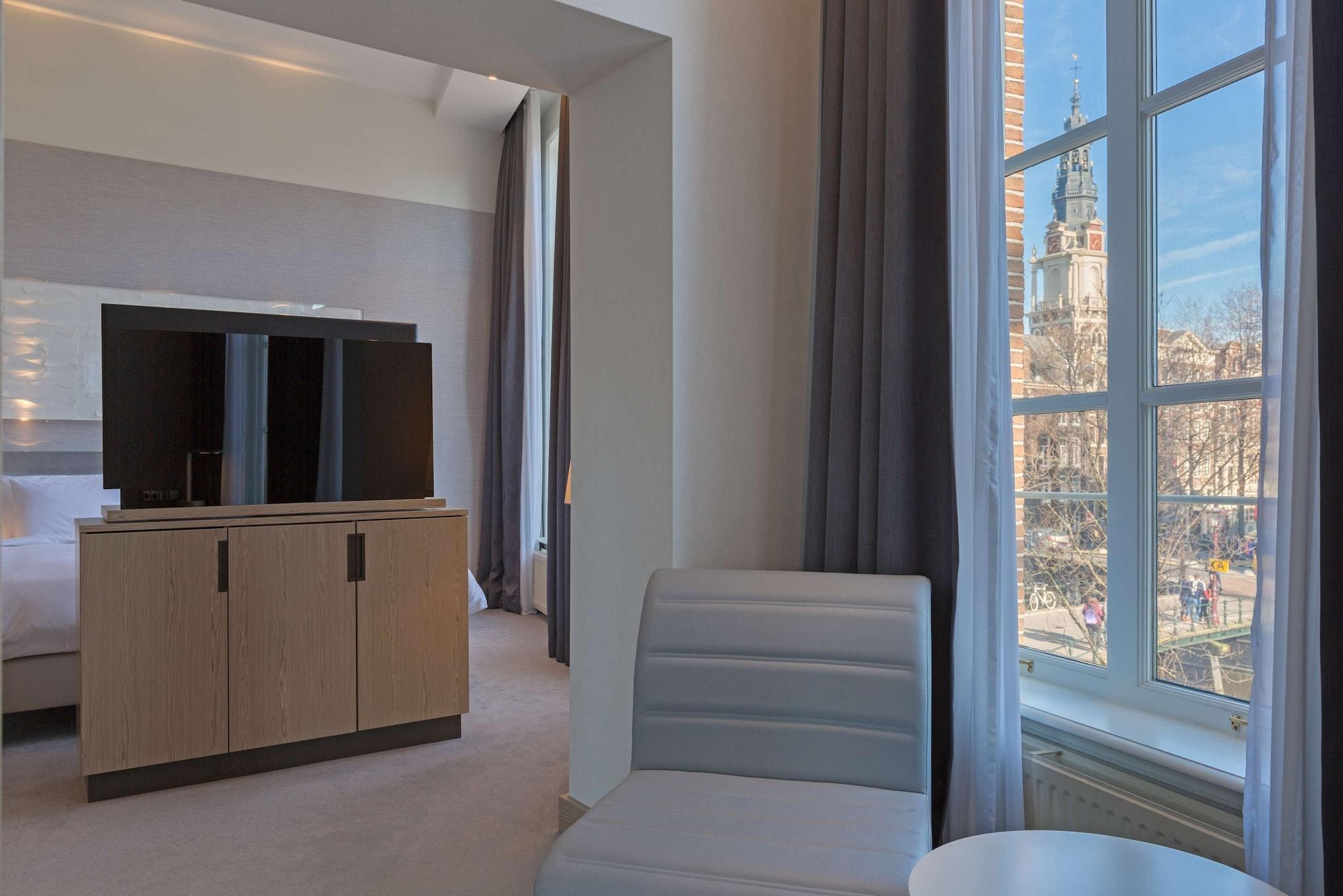 Double Premium with Views