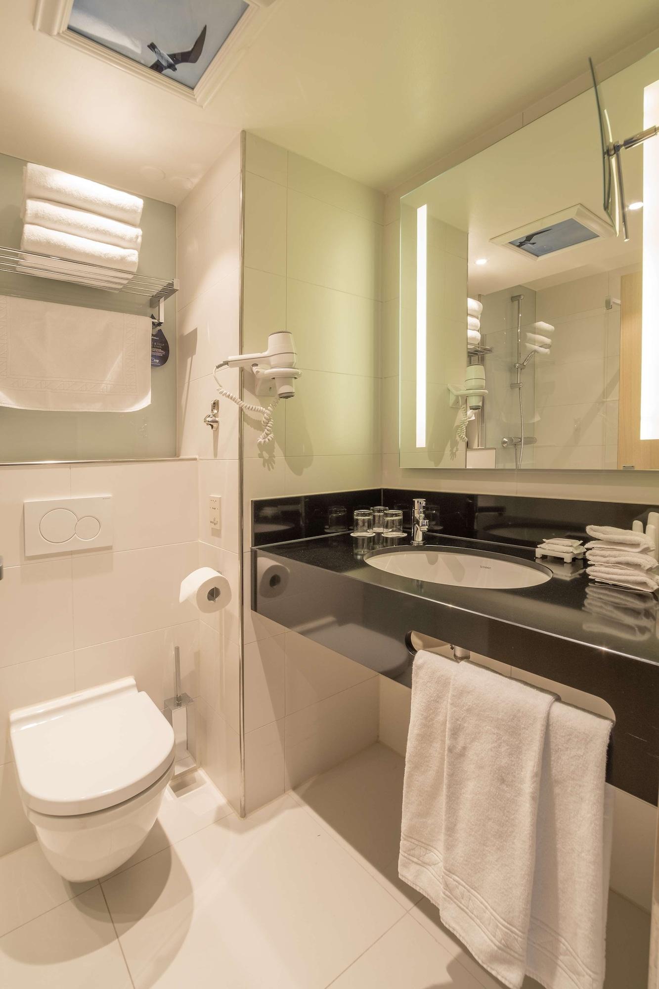 Double Premium Queen Bed