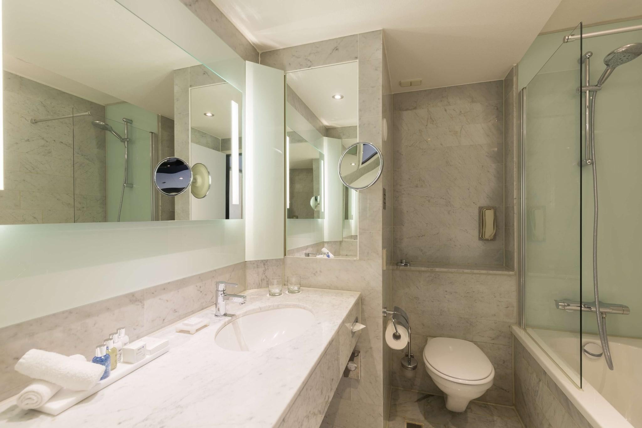 Twin Premium with Views