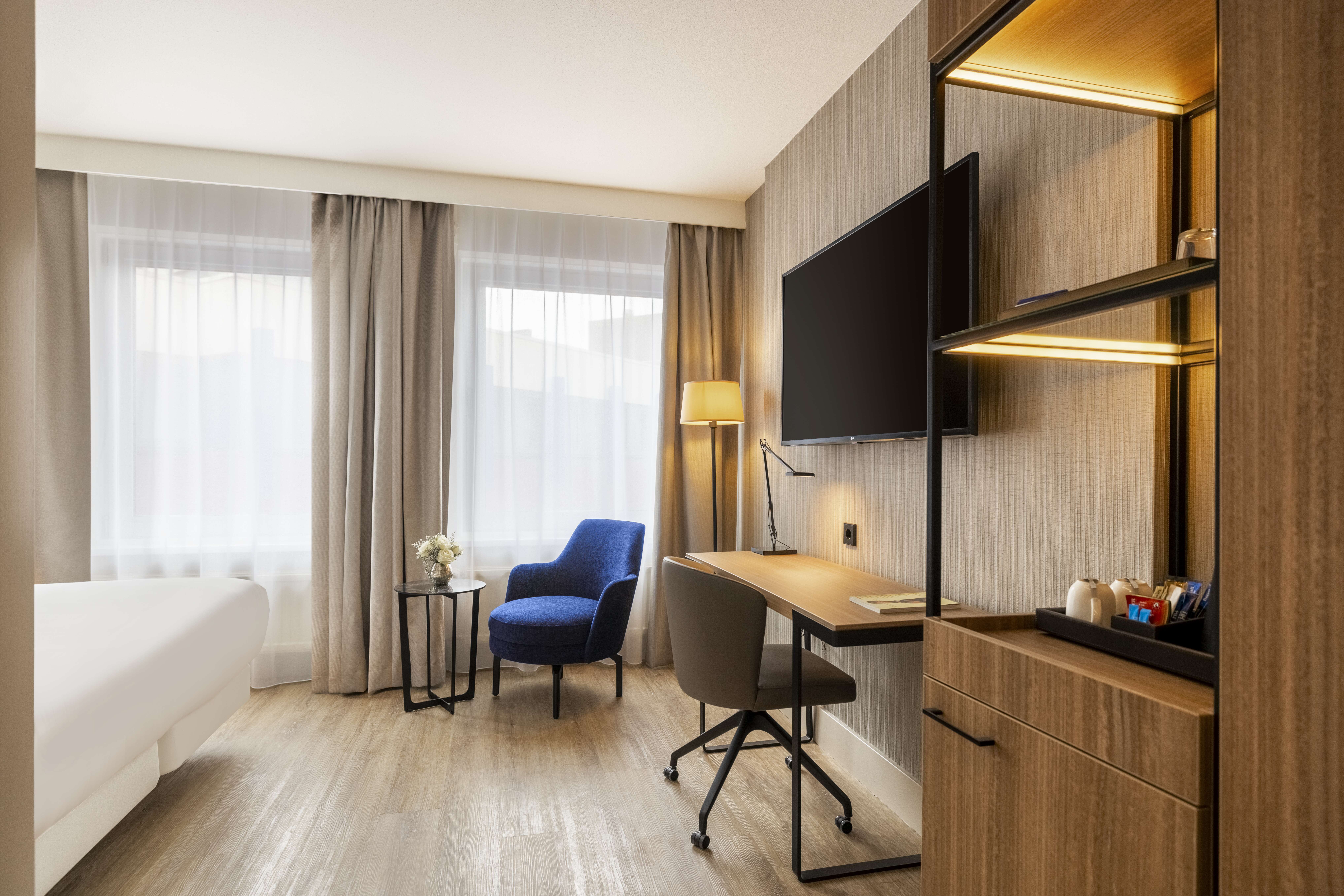 Double or Twin Standard