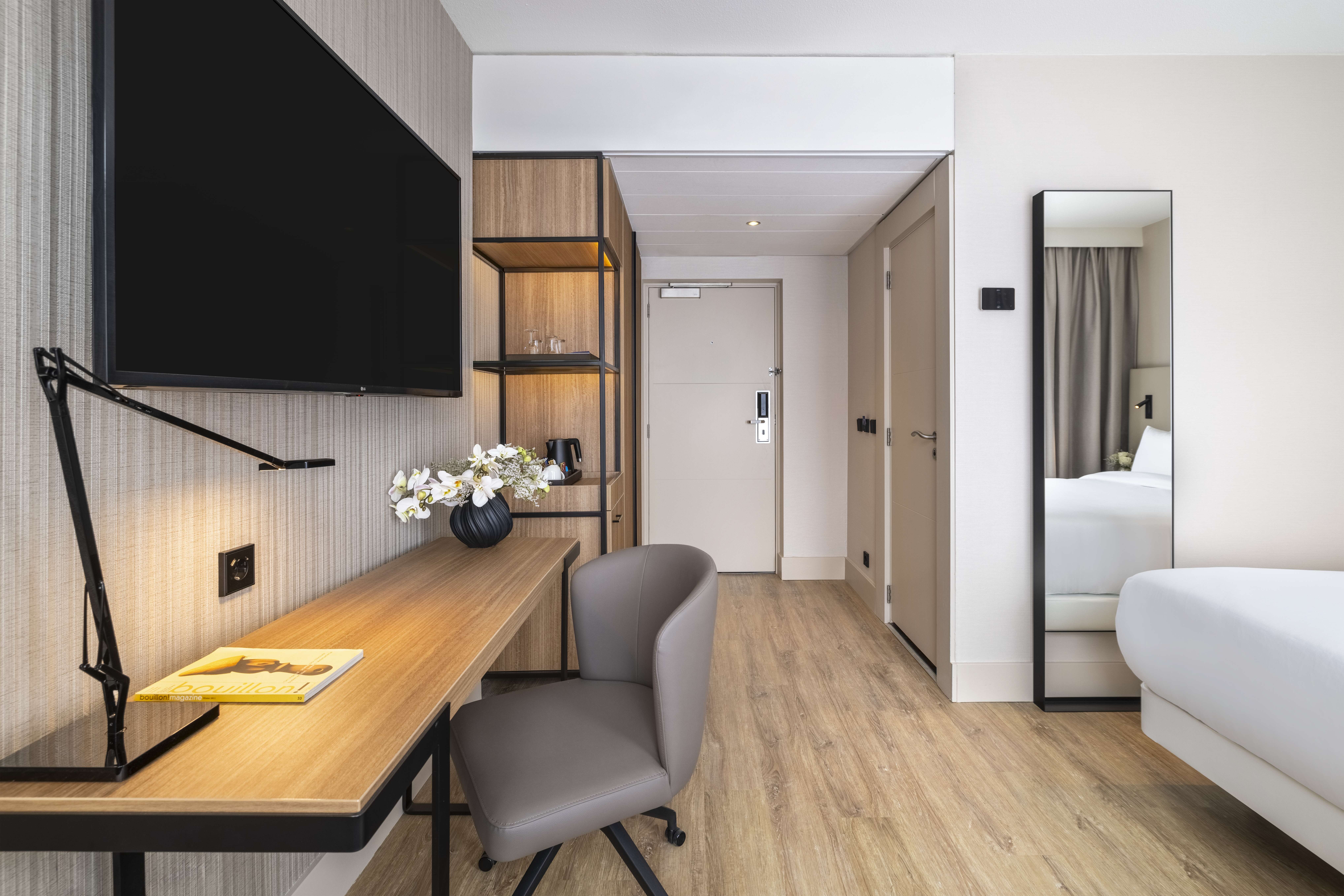 Double or Twin Standard