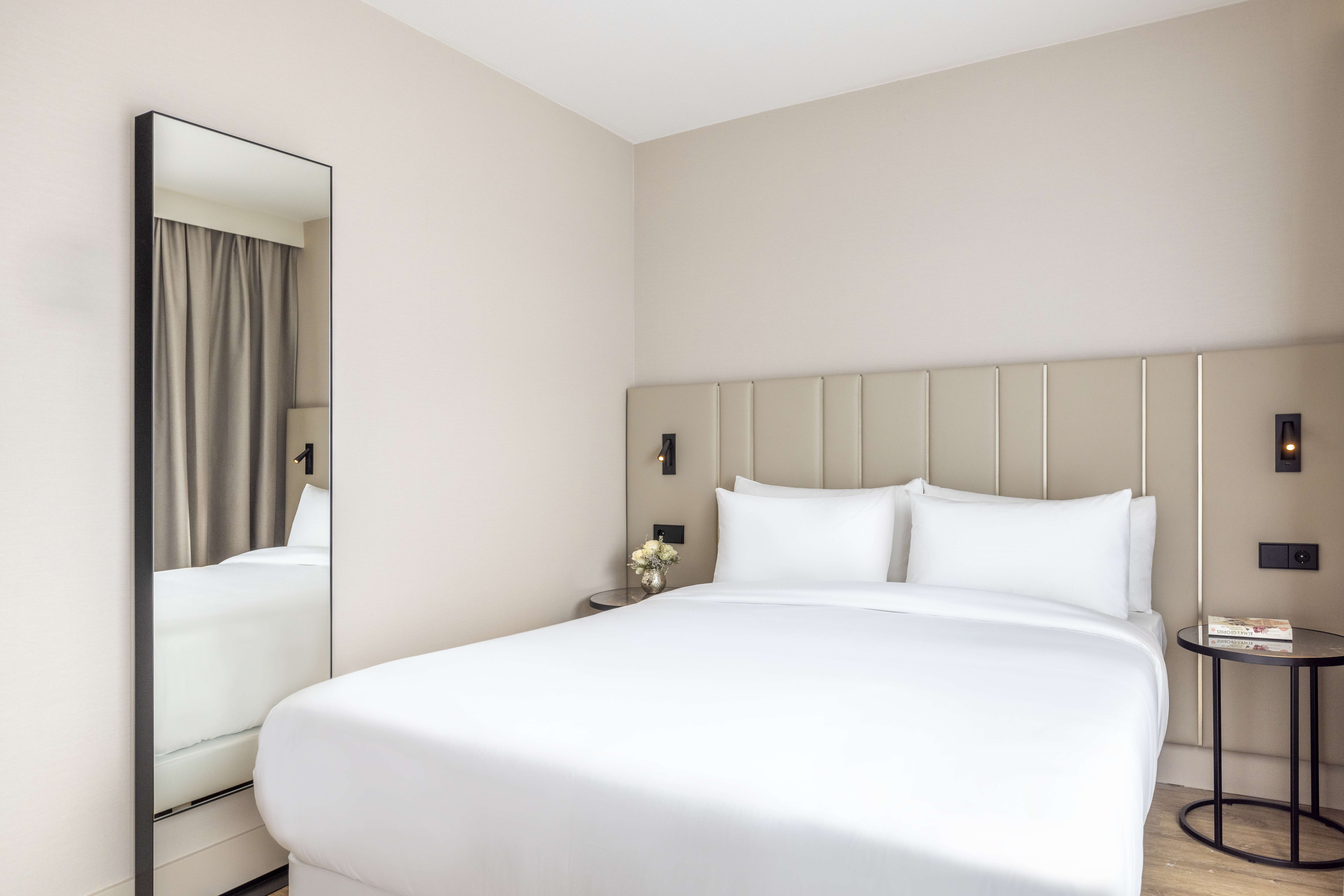 Double or Twin Standard