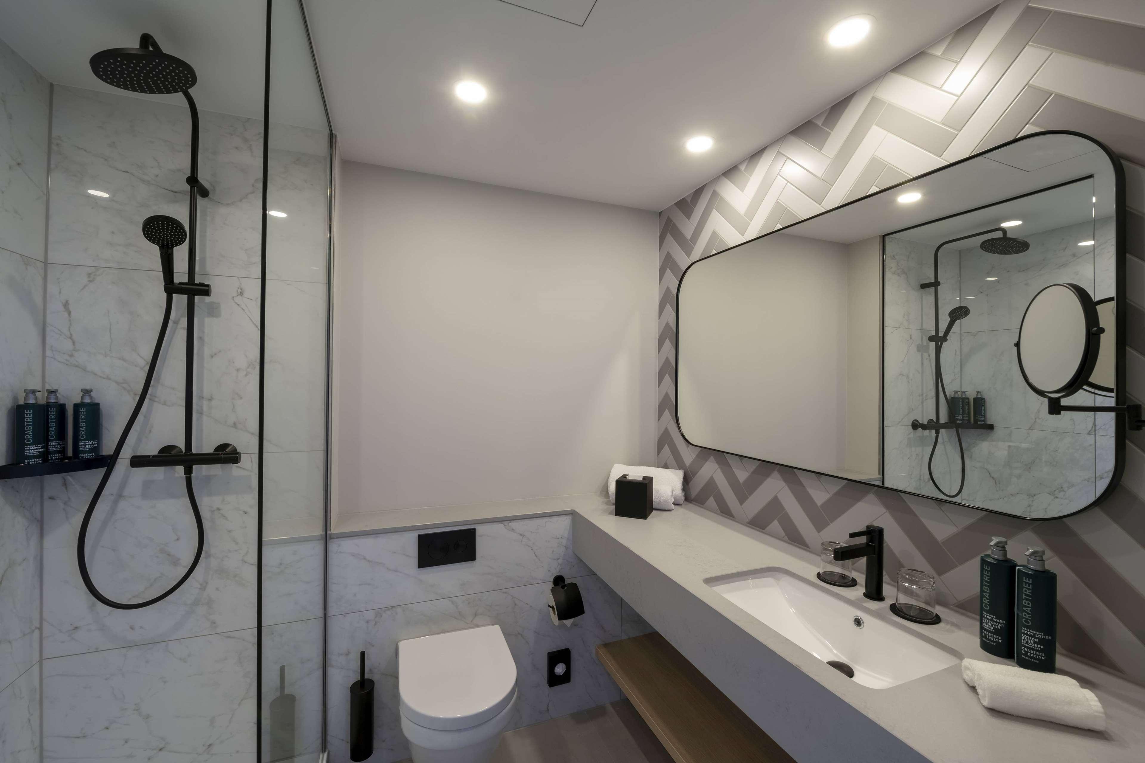 Junior Suite King Size Bed