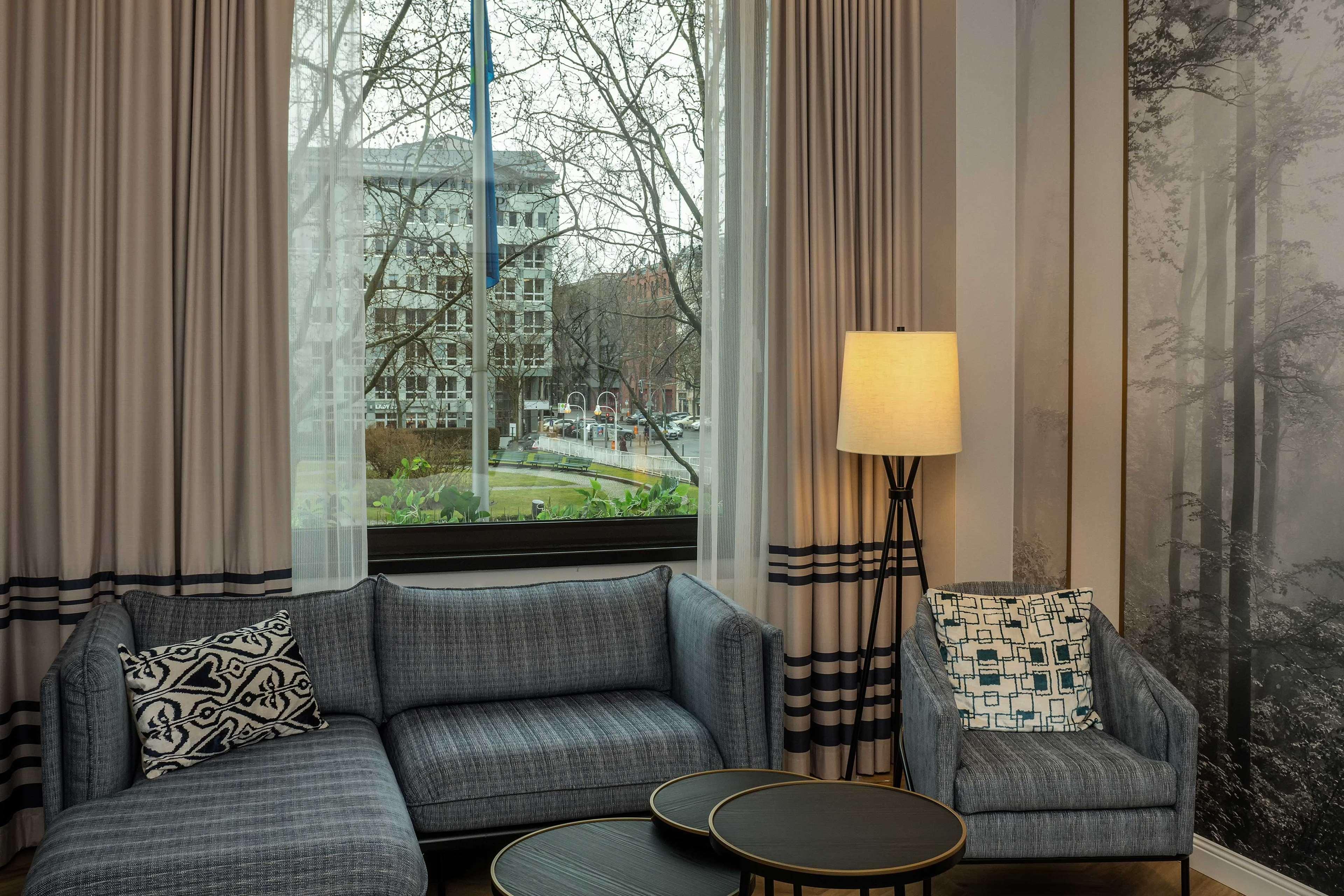 Double or Twin Deluxe King Bed