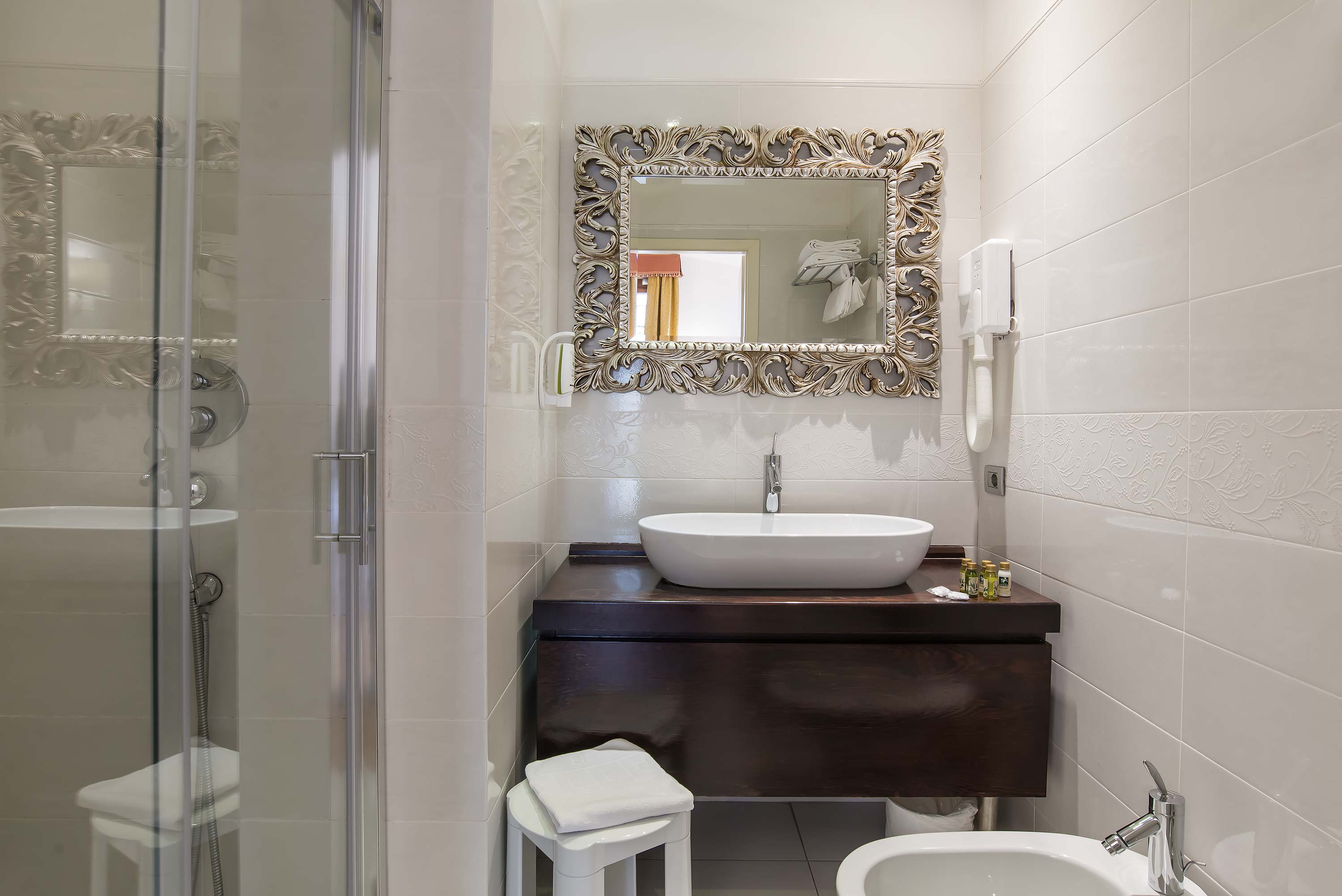 Double or Twin Standard