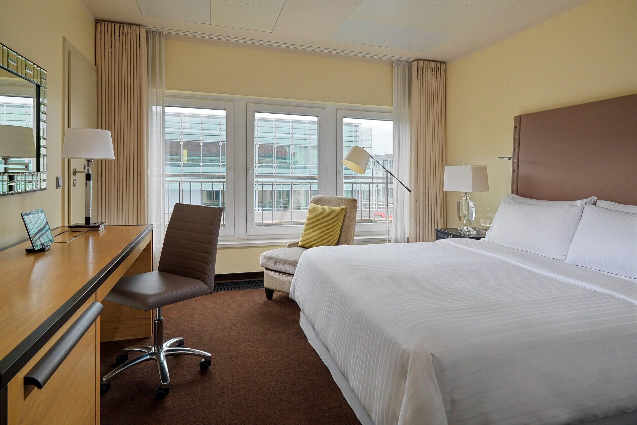 Double City View King Bed