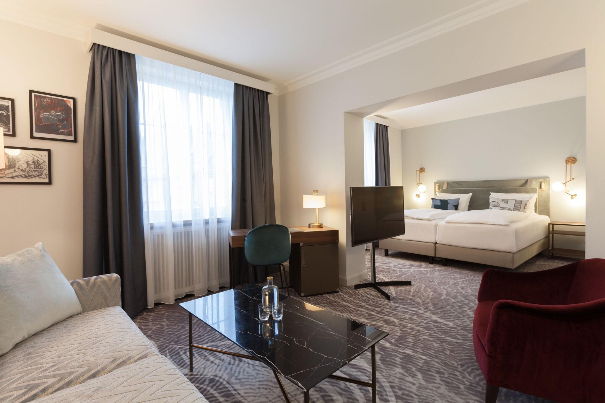 Junior Suite King Size Bed