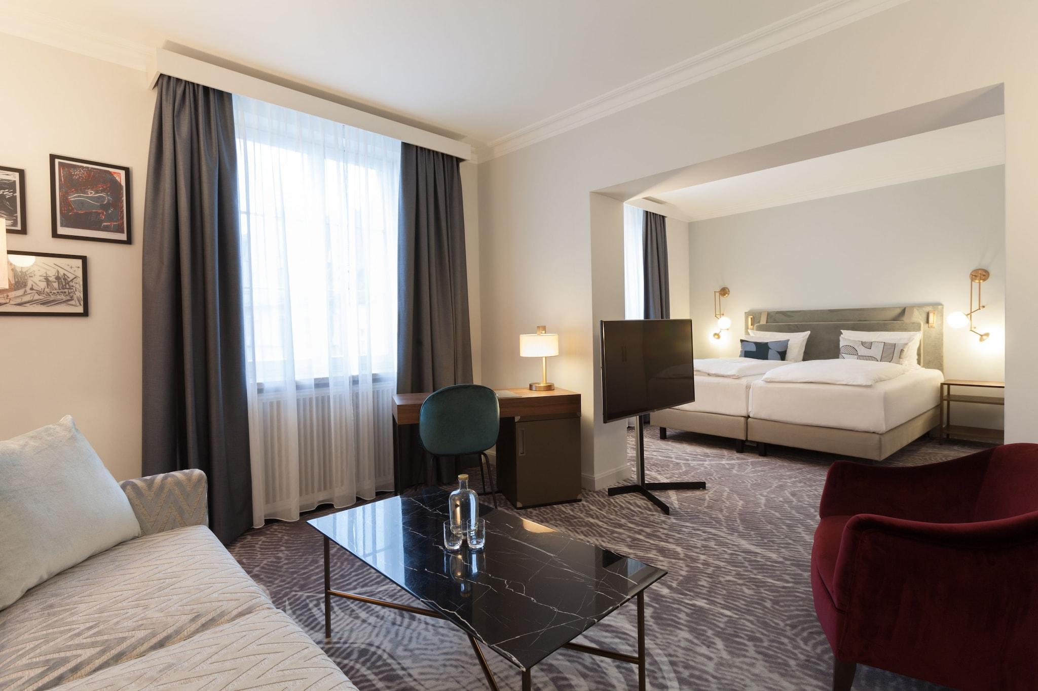 Junior Suite King Size Bed