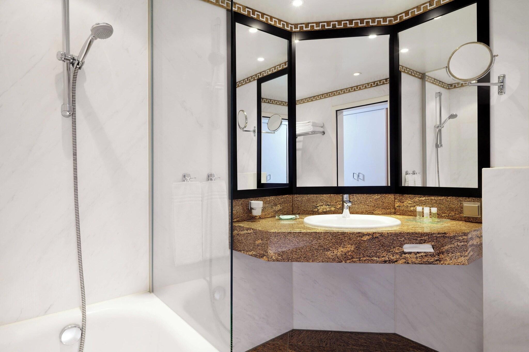 Double Grand with Views