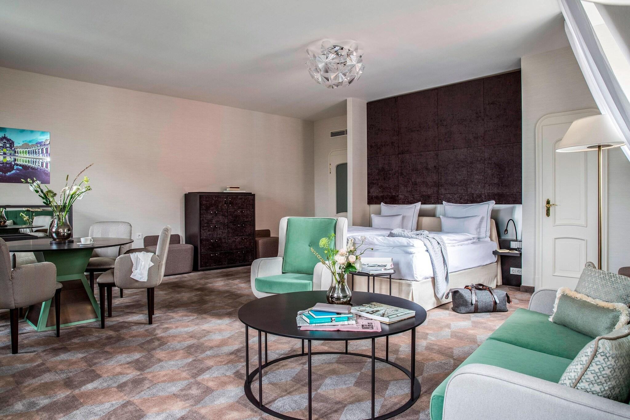 Junior Suite King Bed One Bedroom 