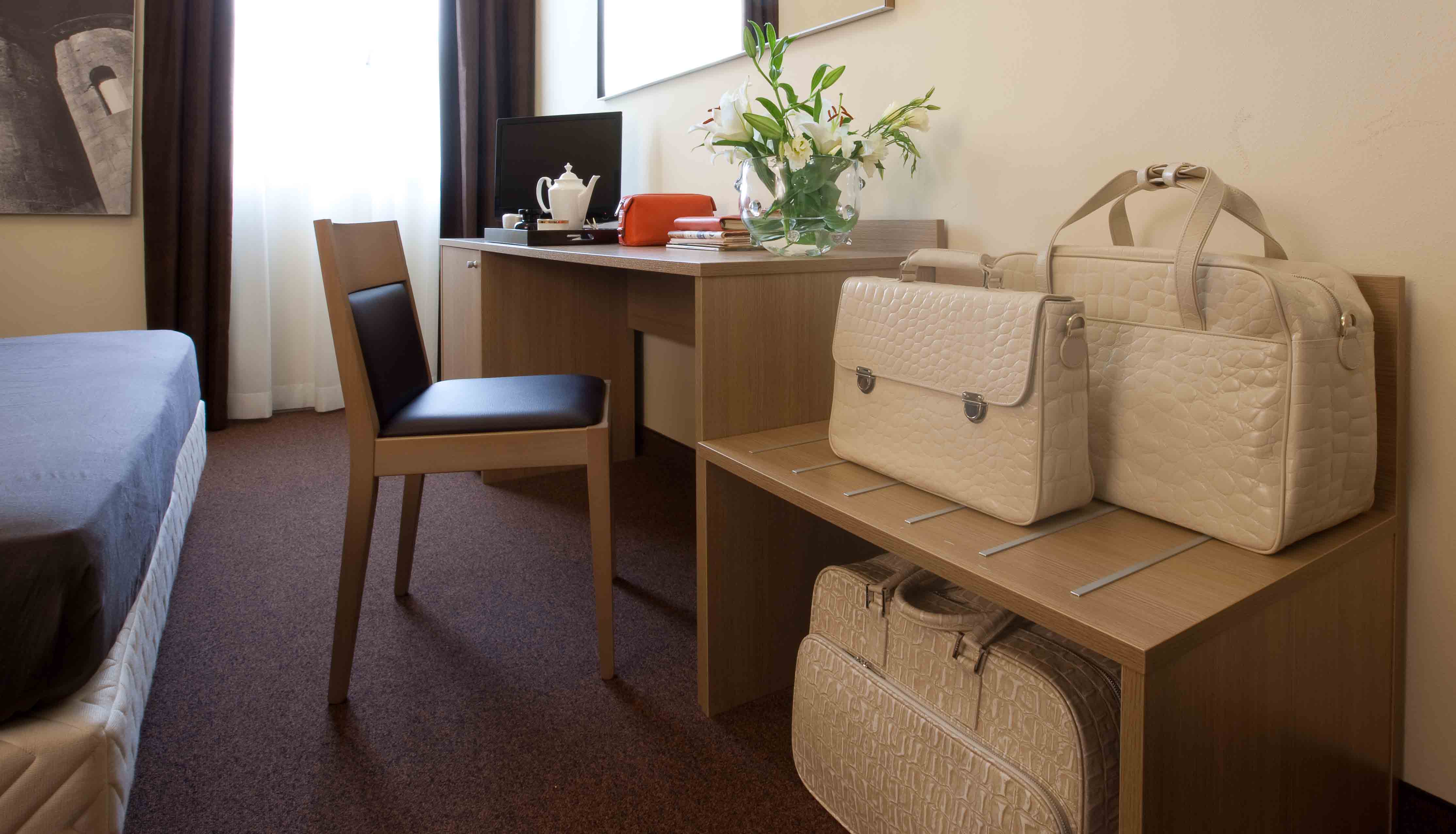 Double or Twin Standard