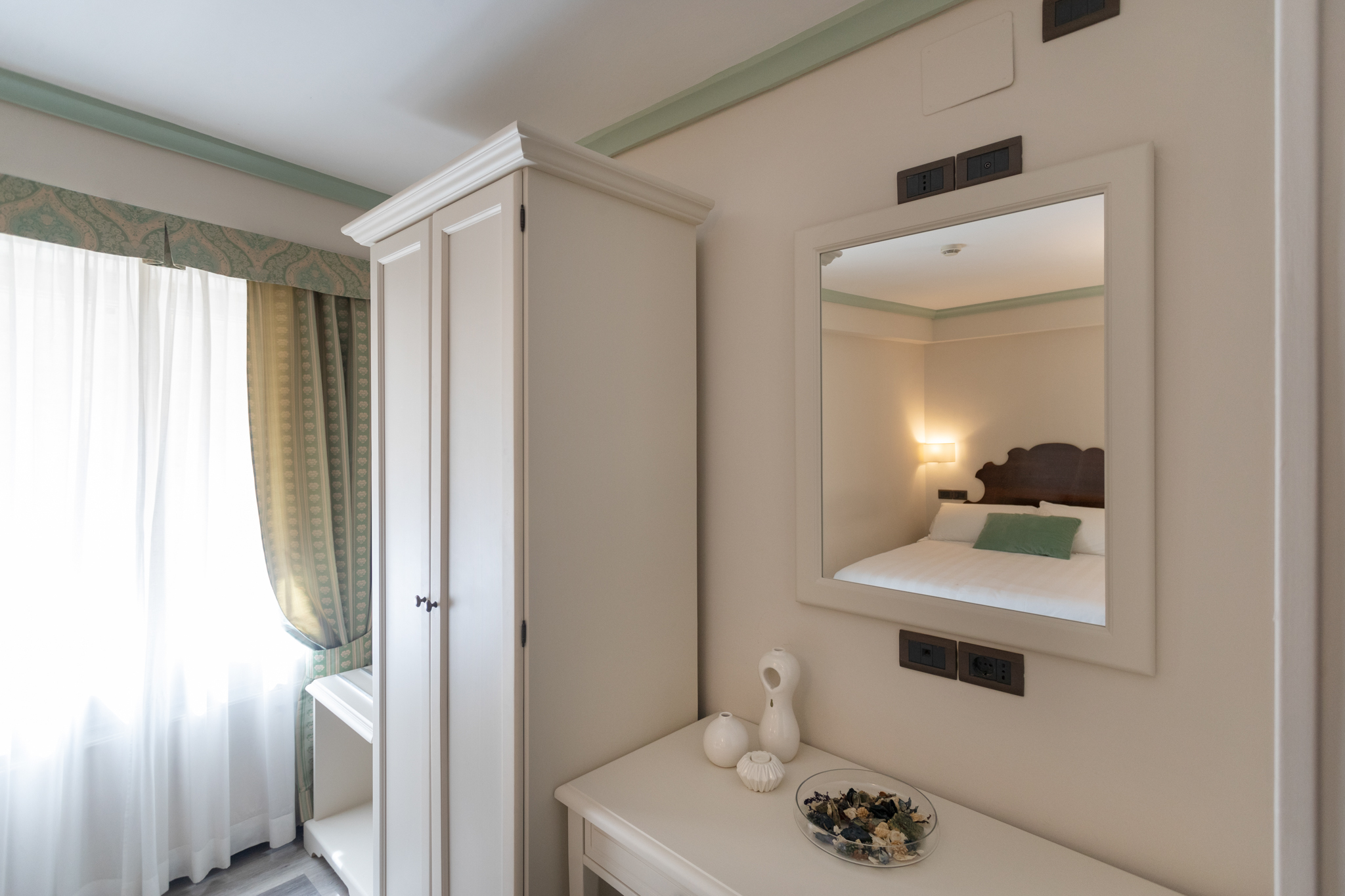 Double Classic Land View