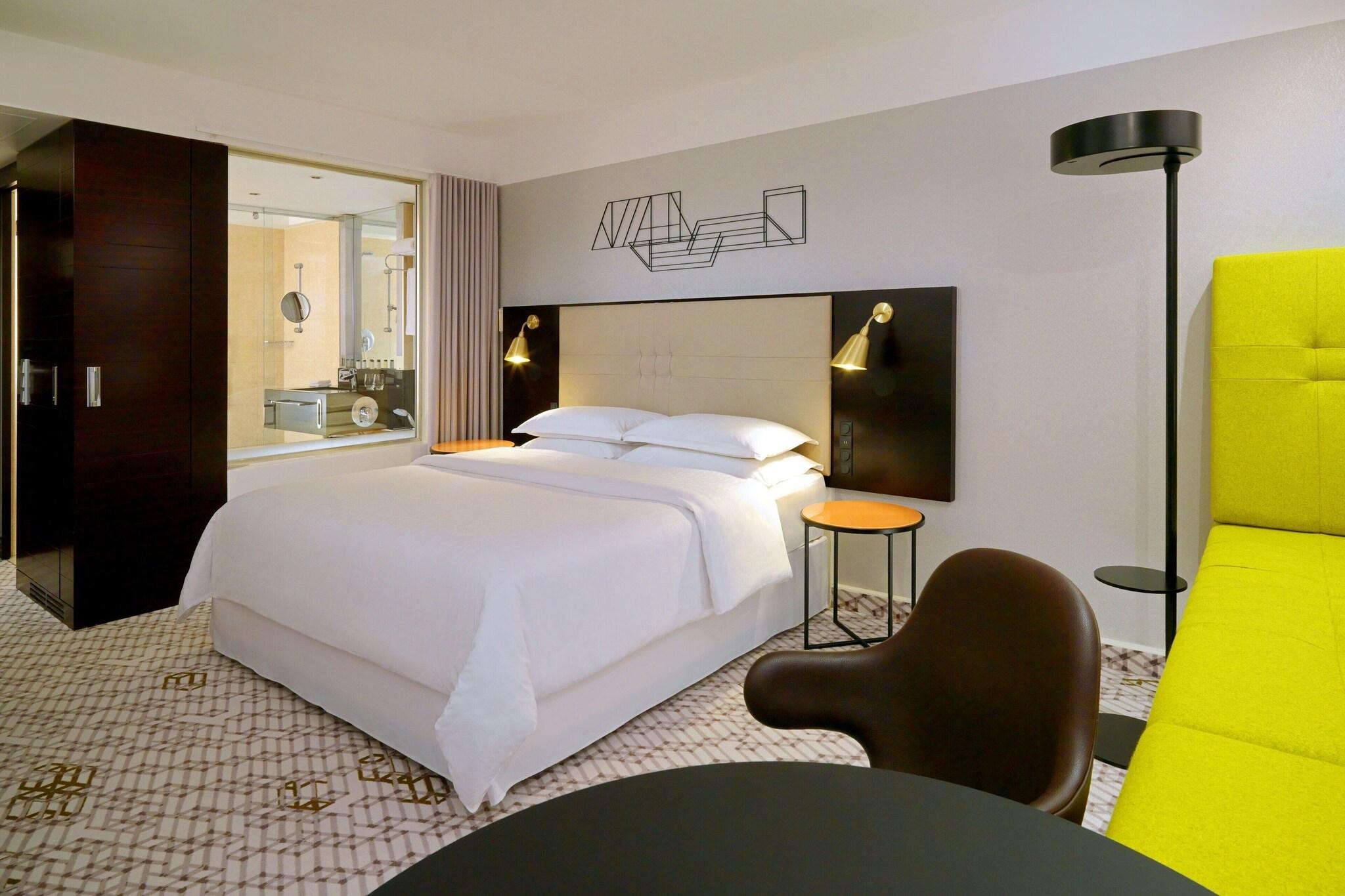Double Premium Queen Bed
