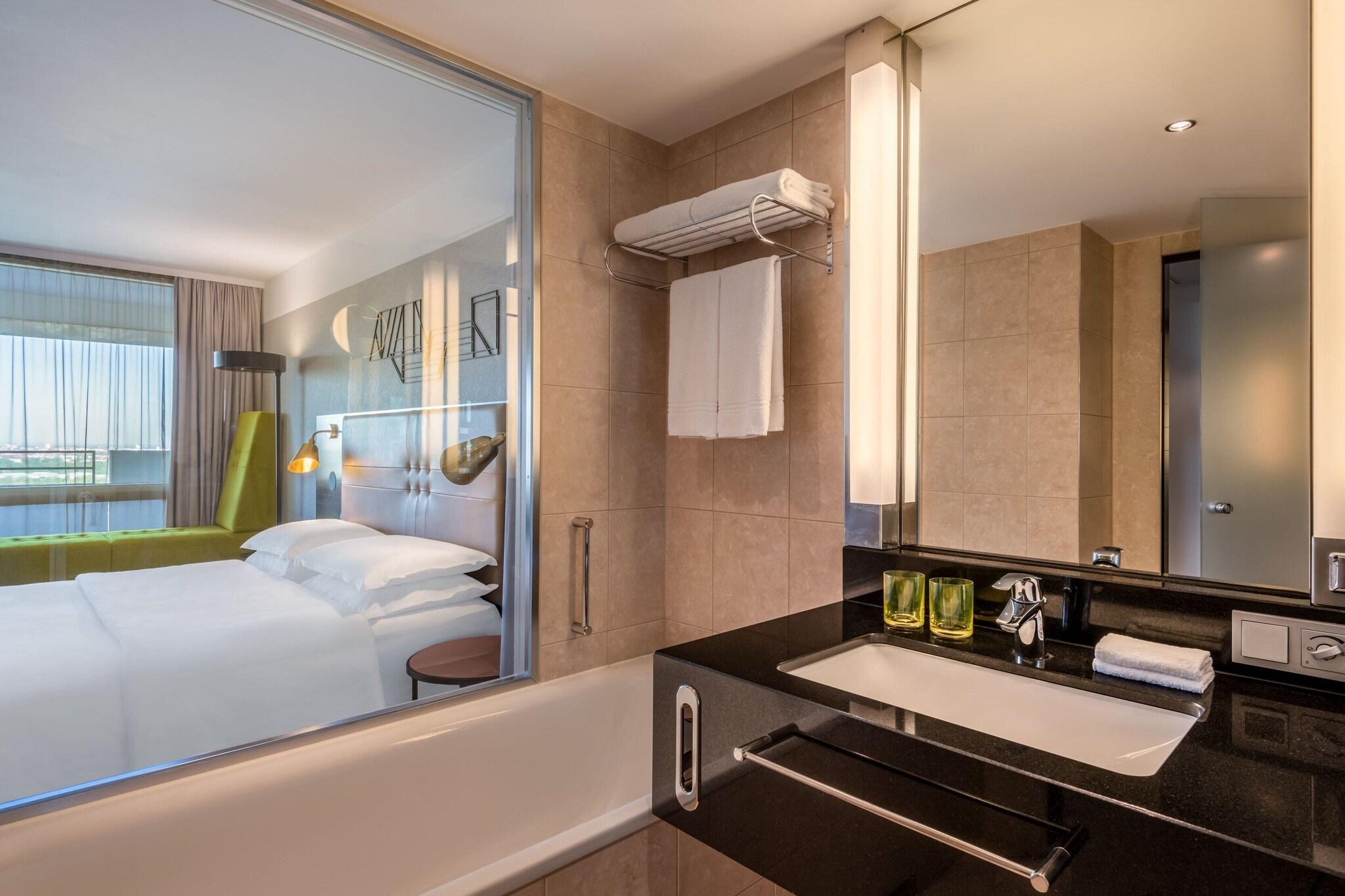 Double Premium Queen Bed