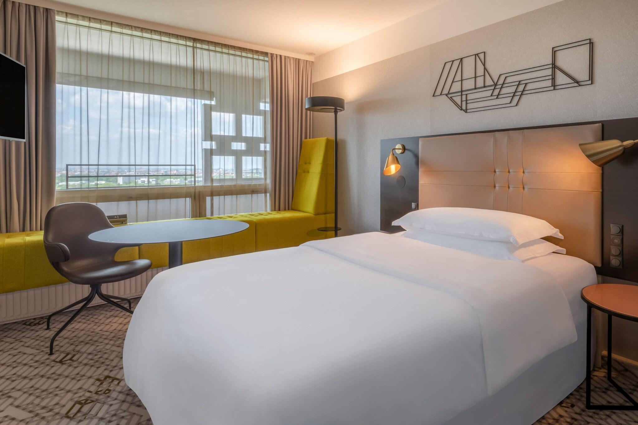 Double Superior Queen Bed