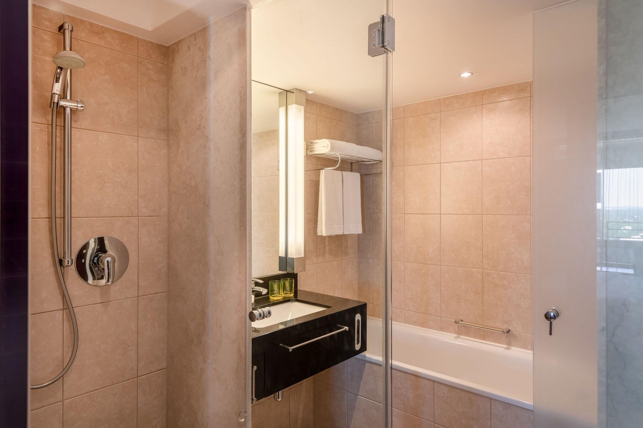 Suite Deluxe Two Double Beds