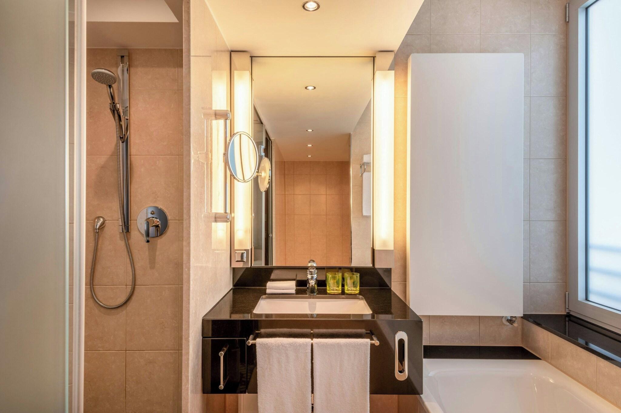 Suite Deluxe Two Double Beds