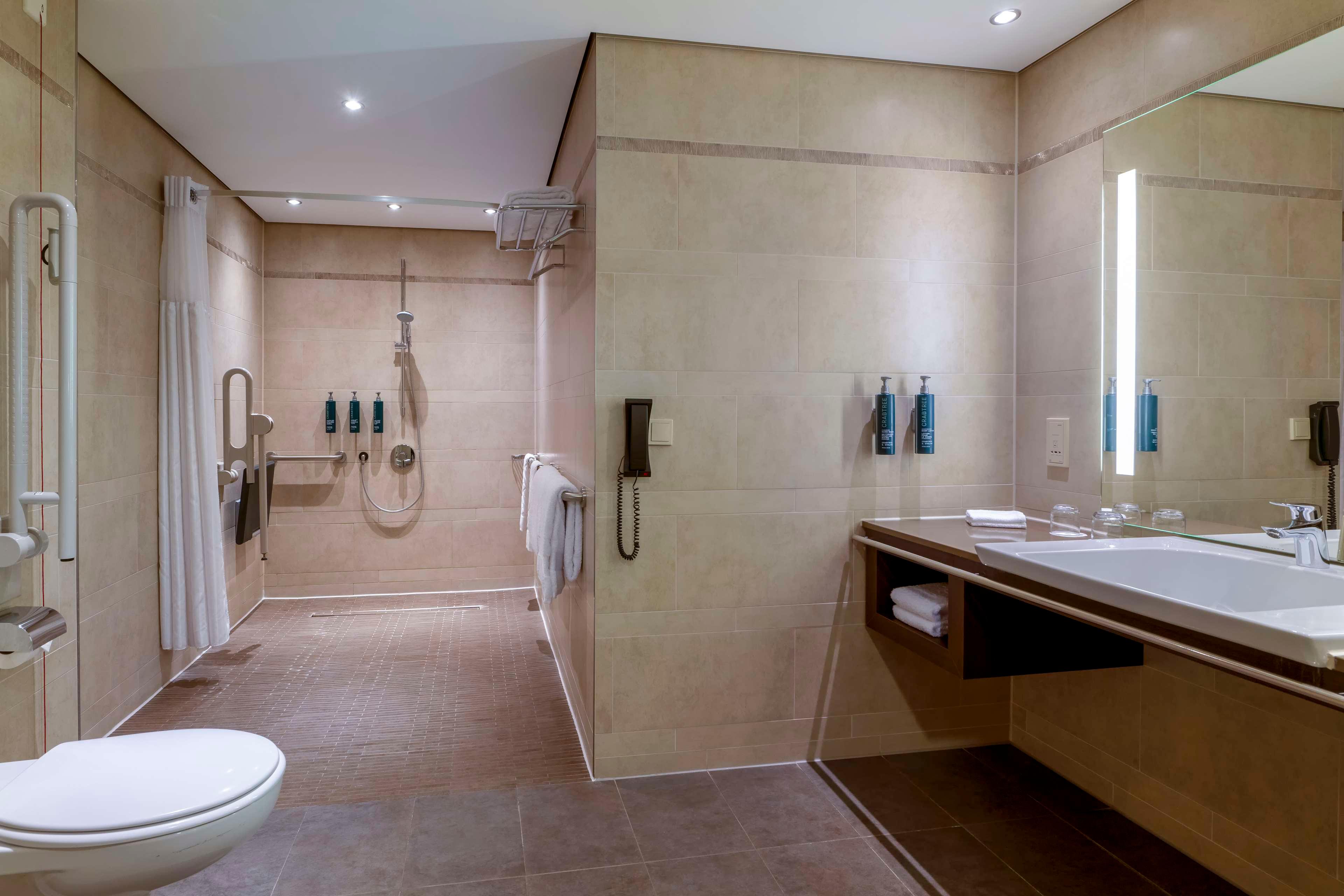 Studio King Size Bed