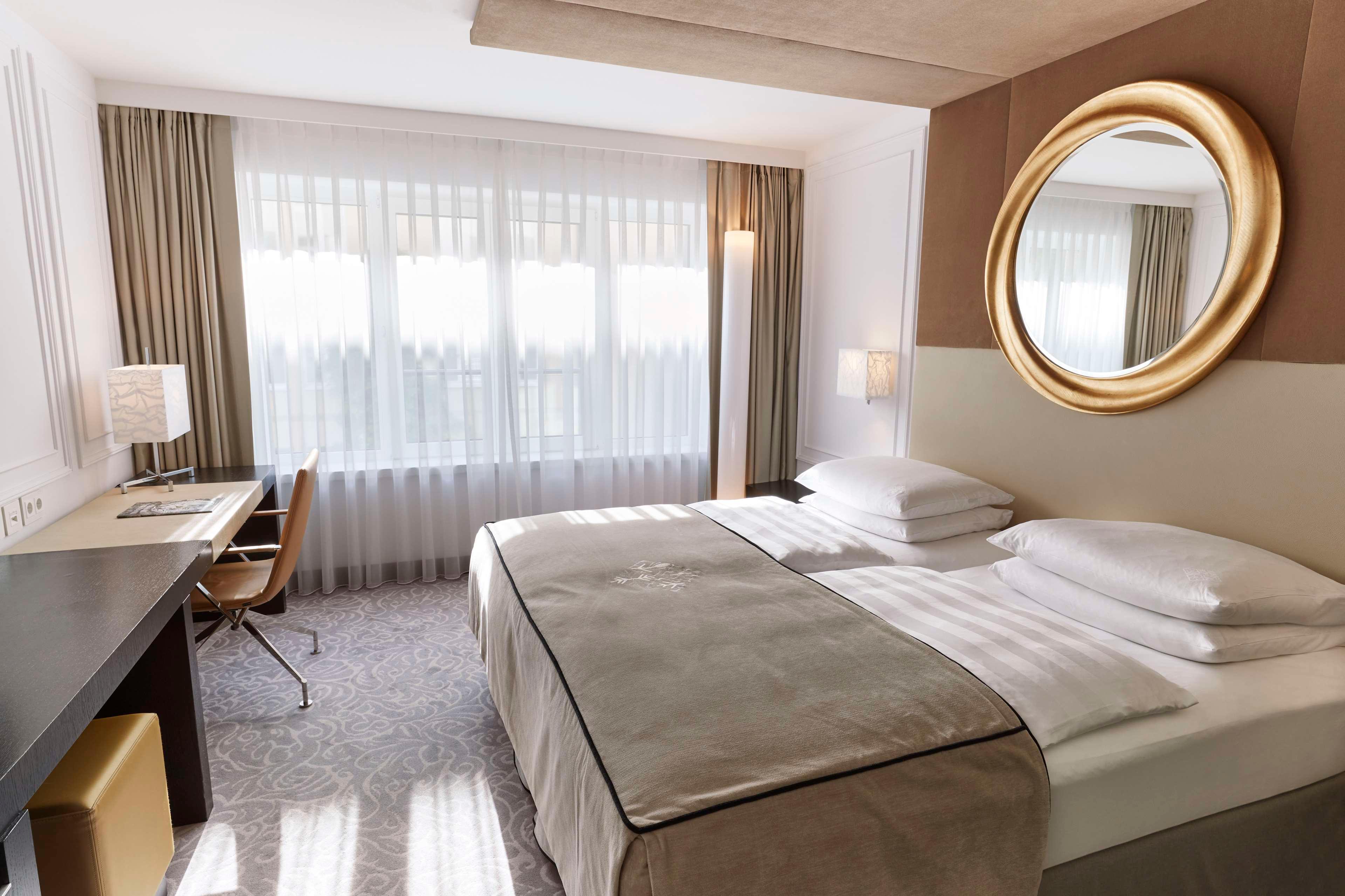 Double or Twin Premier King Bed