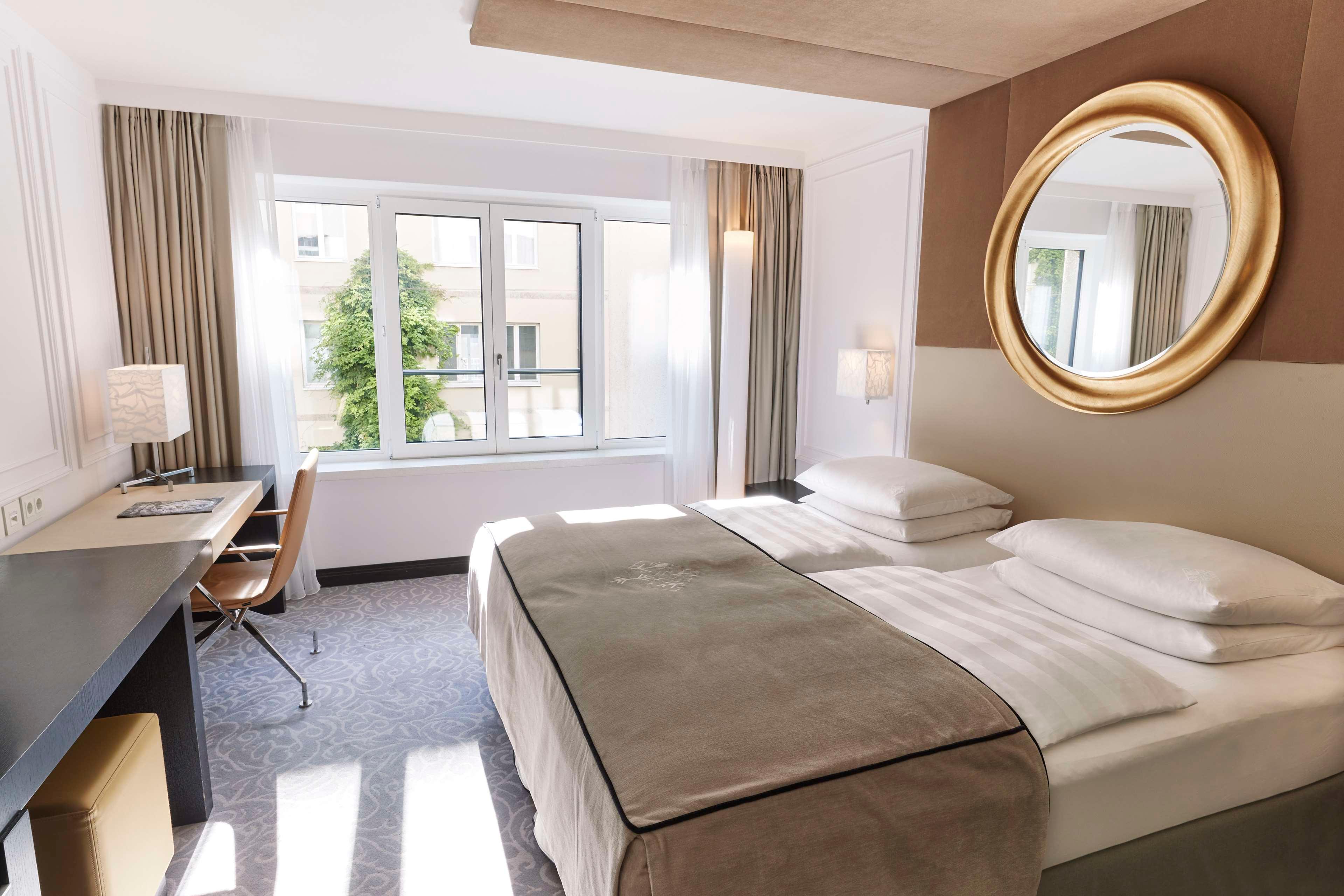 Double or Twin Premier King Bed