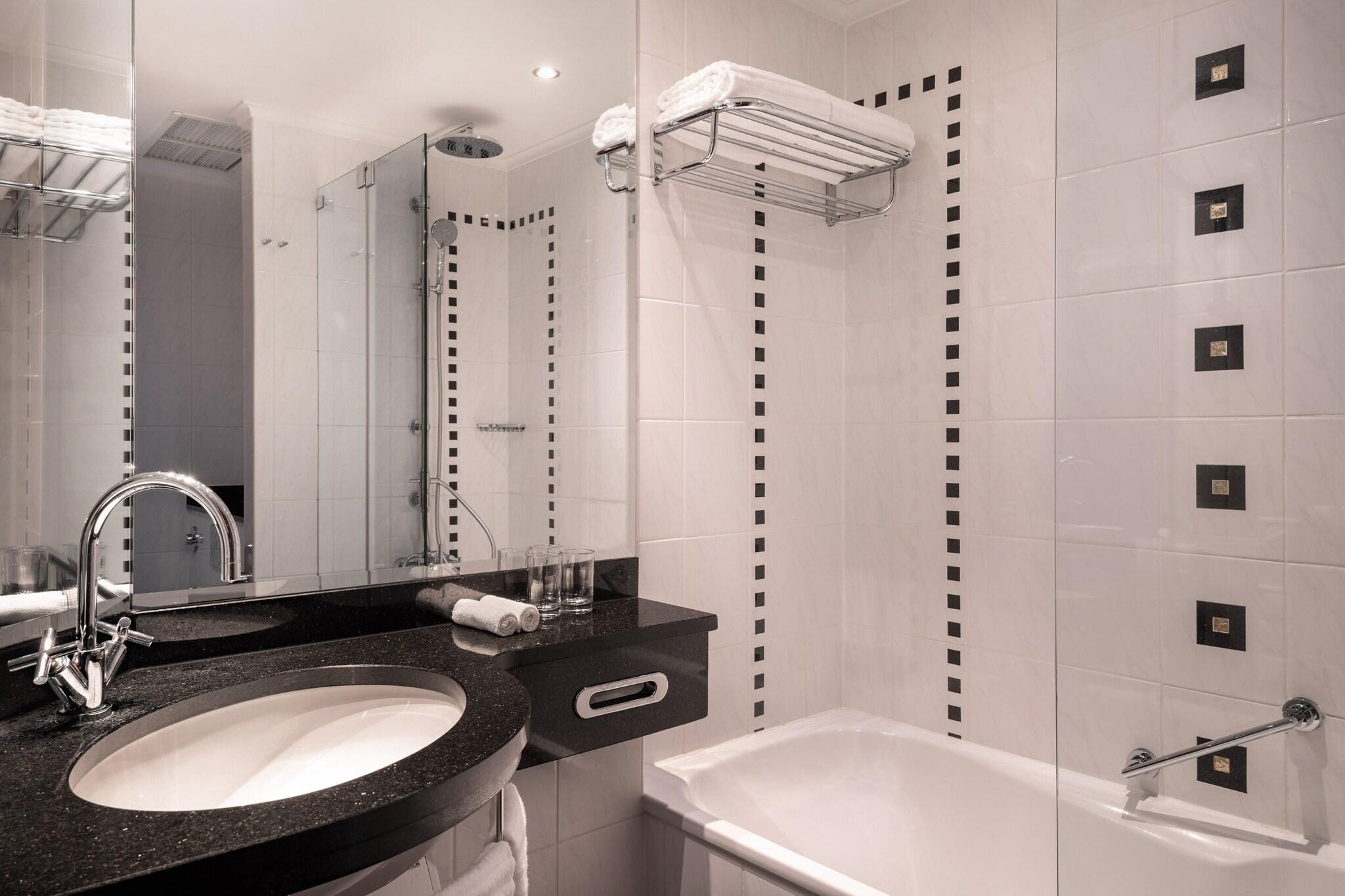 Double Club King Bed