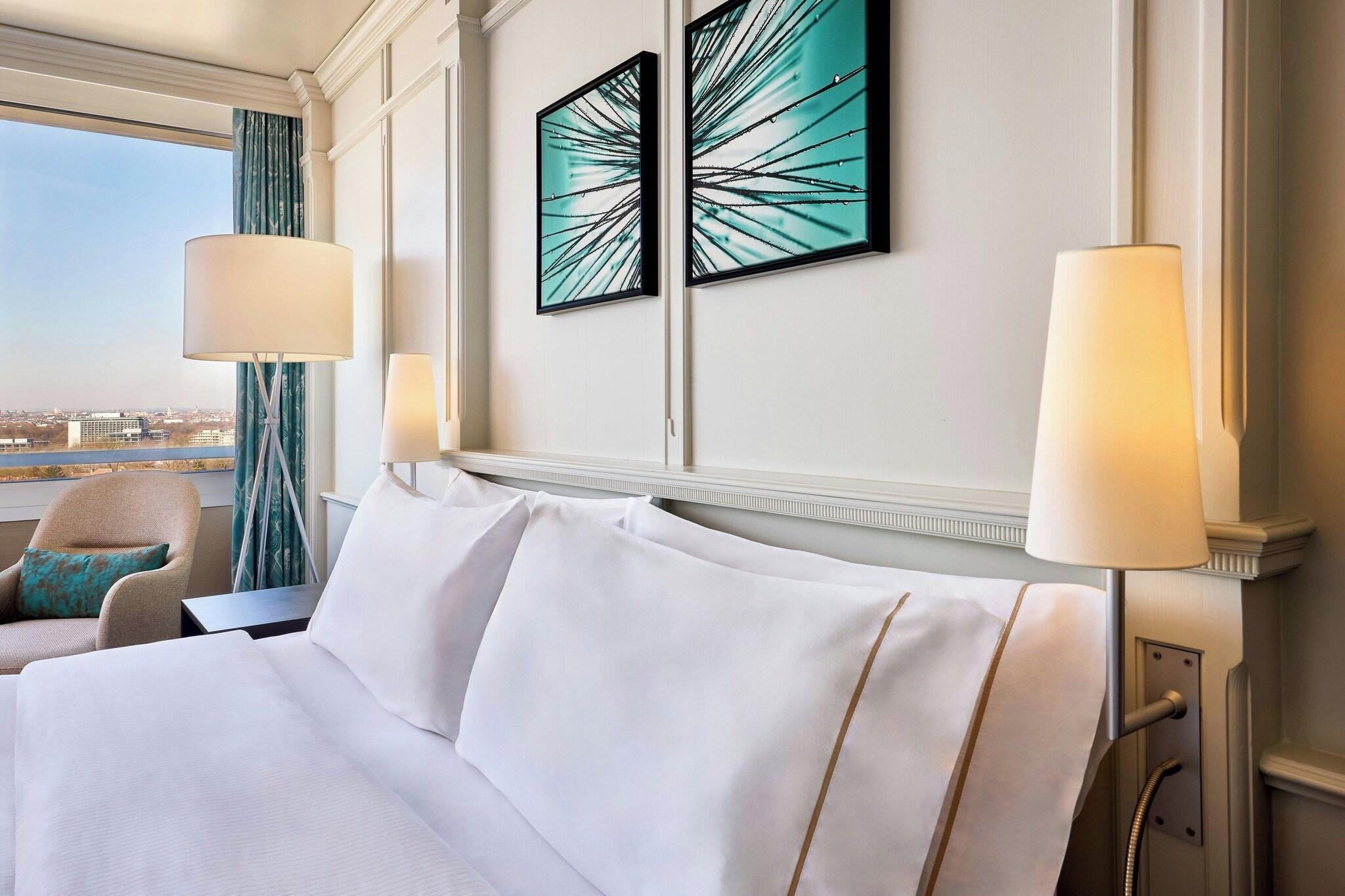 Double King Size Bed