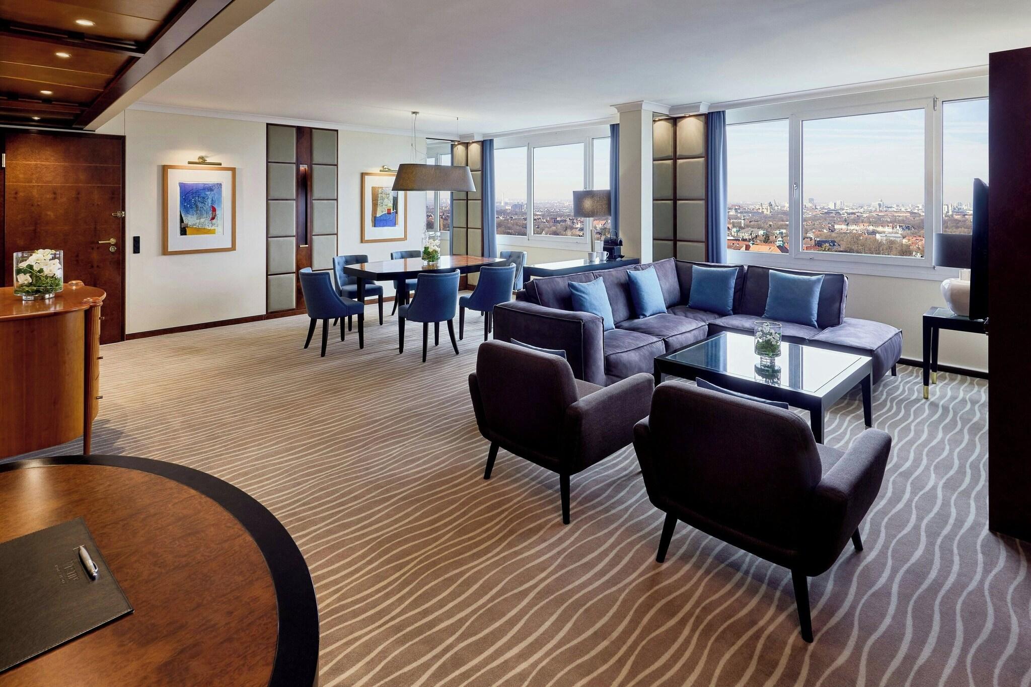 Suite Deluxe King Bed